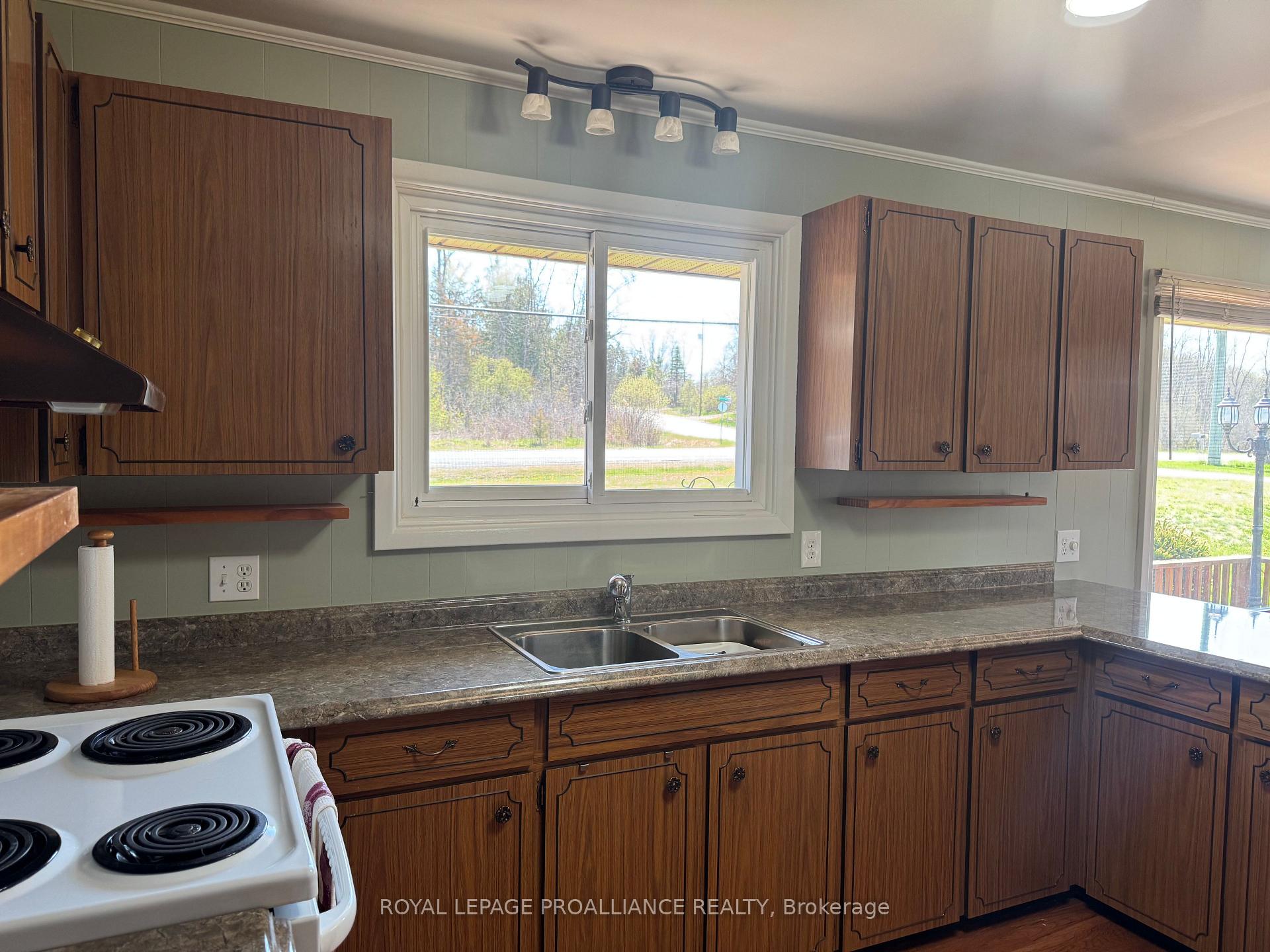 Photo 9 of 81 Scuttlehole Road, Belleville, Thurlow Ward — HOMEH
