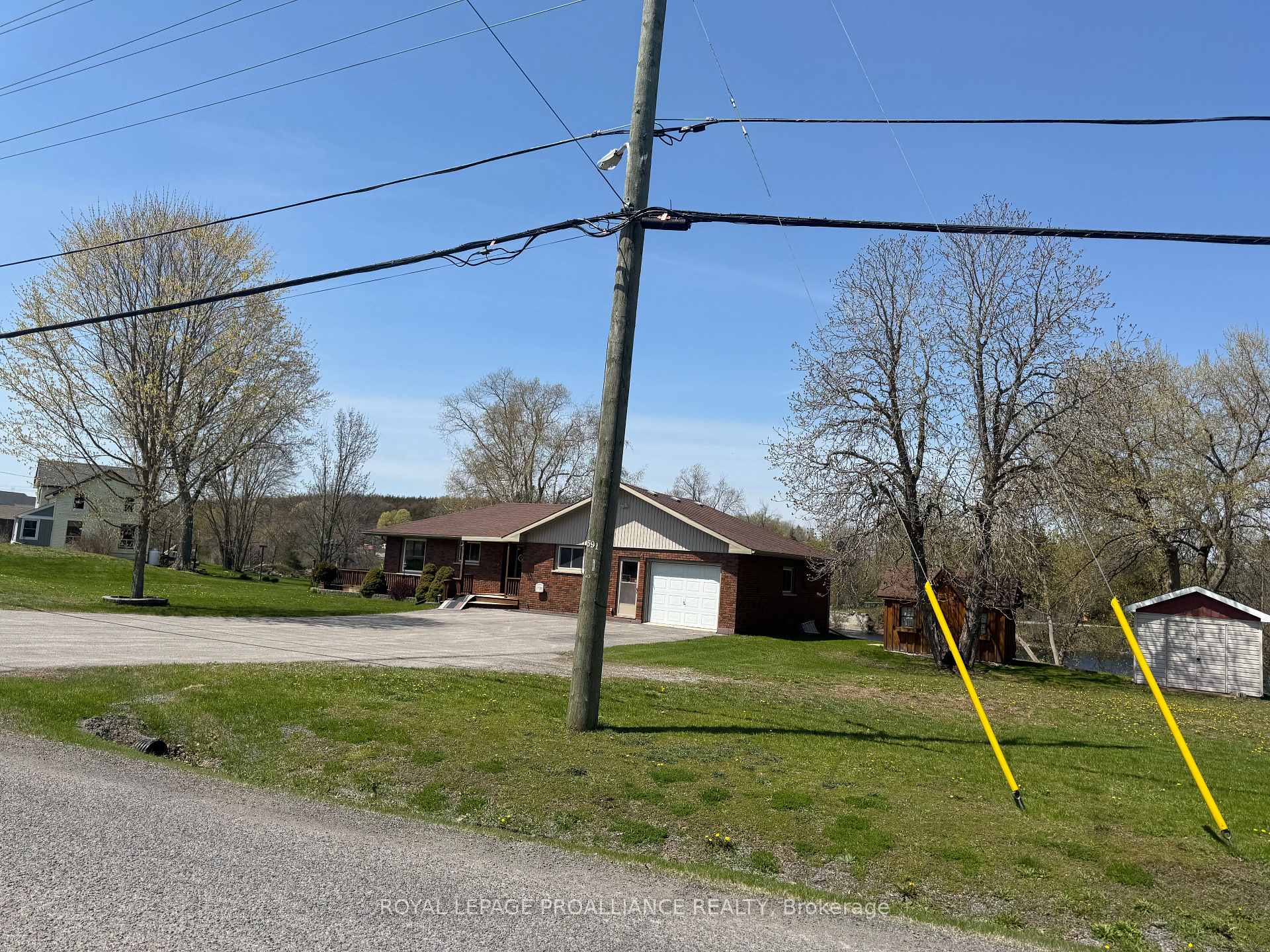 Photo 4 of 81 Scuttlehole Road, Belleville, Thurlow Ward — HOMEH