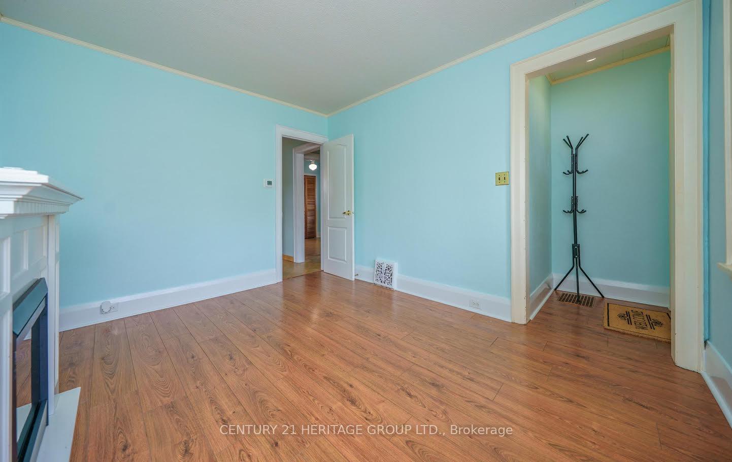 Photo 9 of 203 Hibbert Avenue, Oshawa, Vanier — HOMEH