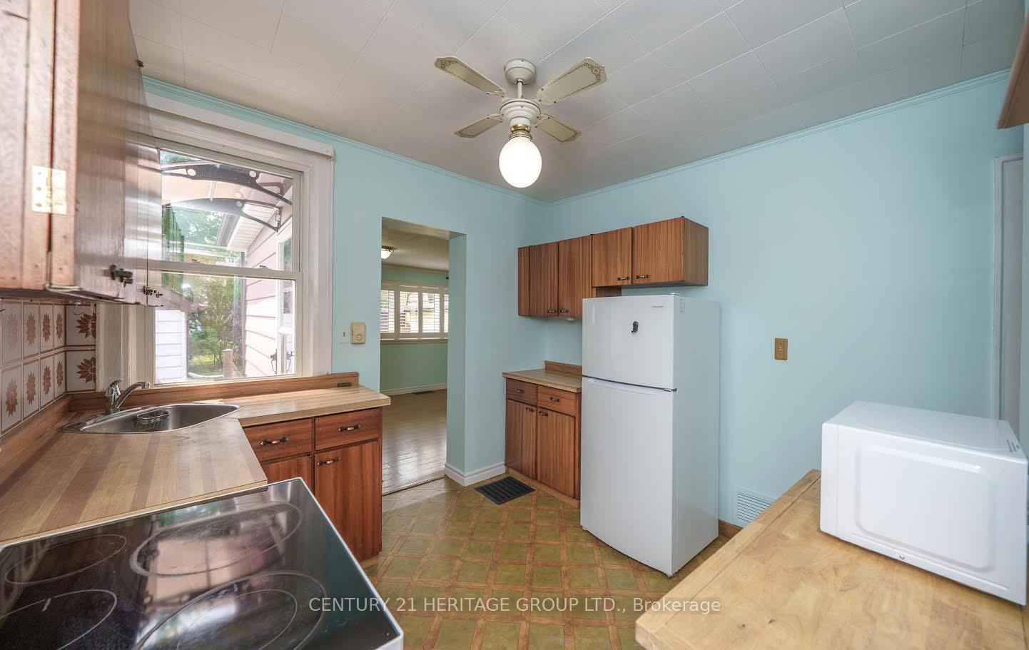 Photo 21 of 203 Hibbert Avenue, Oshawa, Vanier — HOMEH