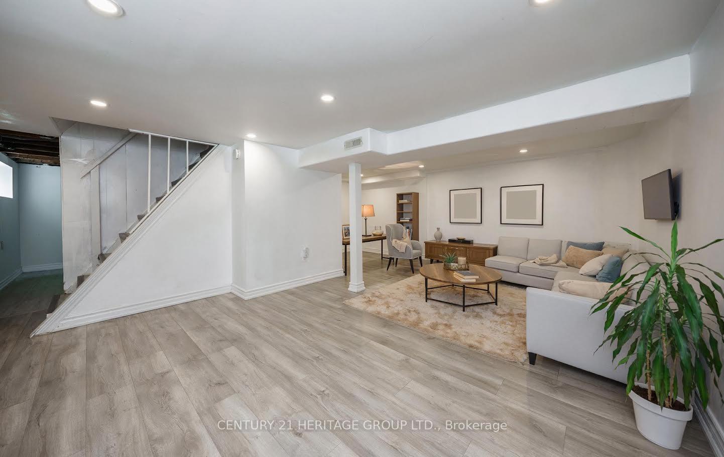 Photo 43 of 203 Hibbert Avenue, Oshawa, Vanier — HOMEH