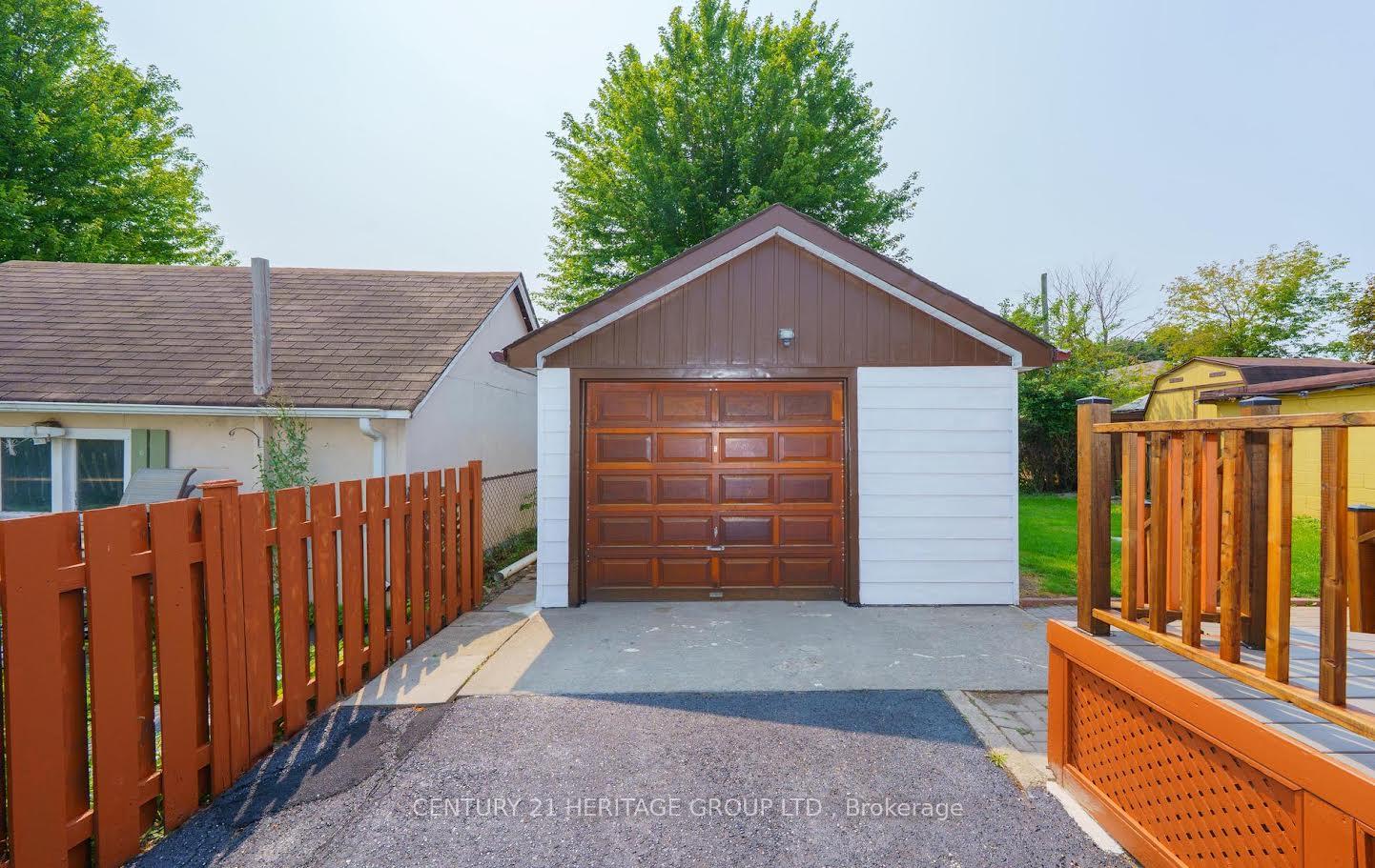 Photo 57 of 203 Hibbert Avenue, Oshawa, Vanier — HOMEH