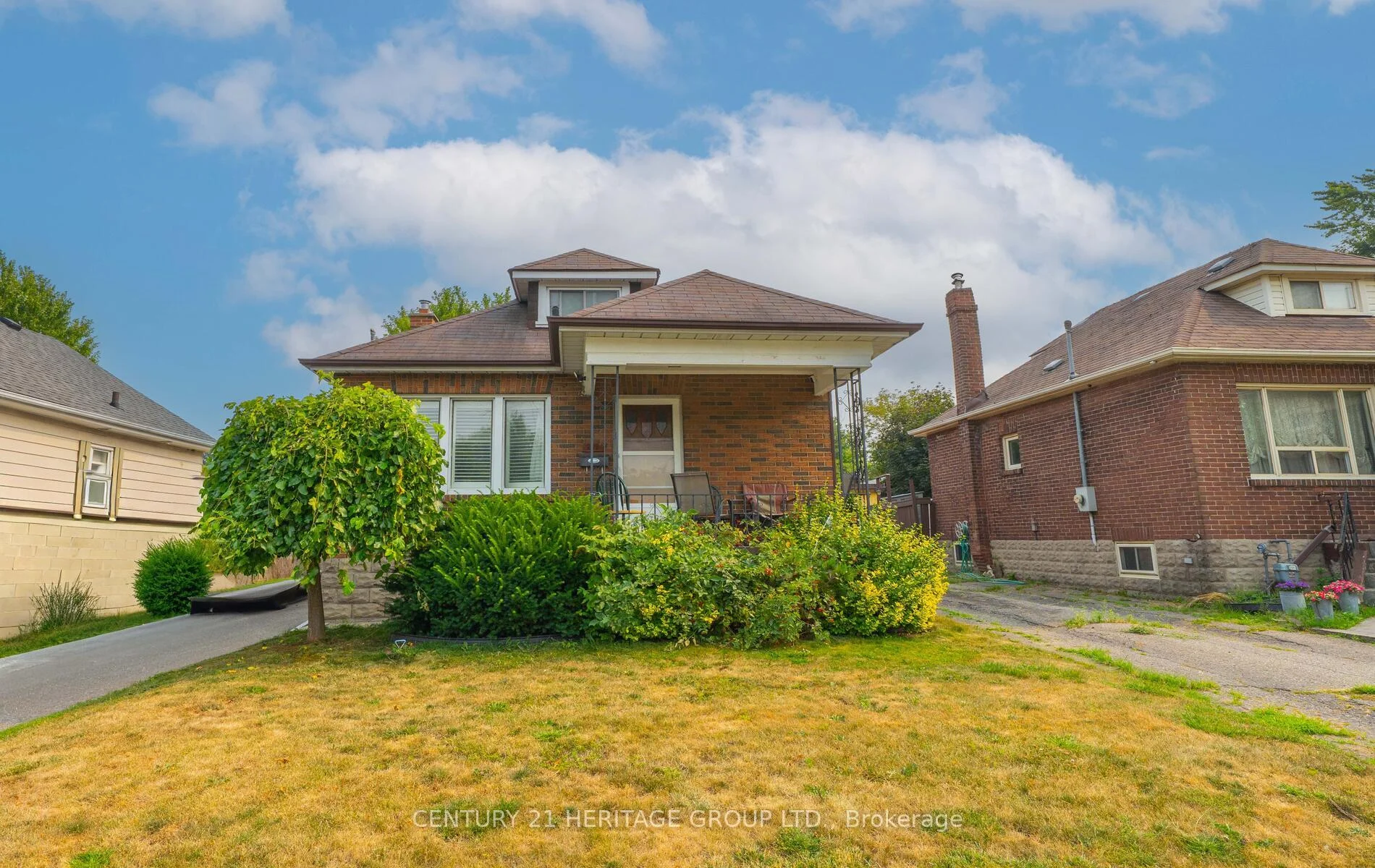 Photo 2 of 203 Hibbert Avenue, Oshawa, Vanier — HOMEH