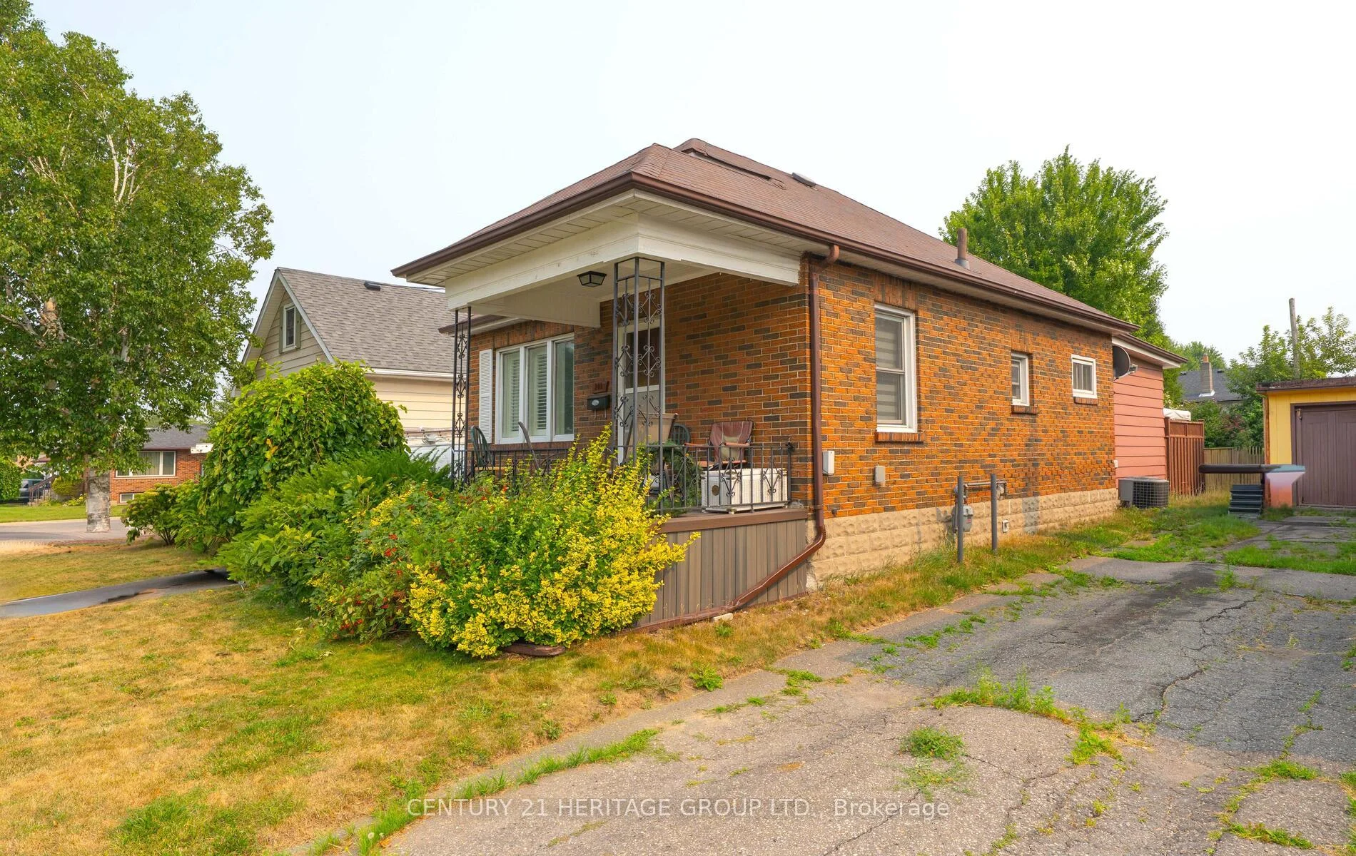 Photo 8 of 203 Hibbert Avenue, Oshawa, Vanier — HOMEH