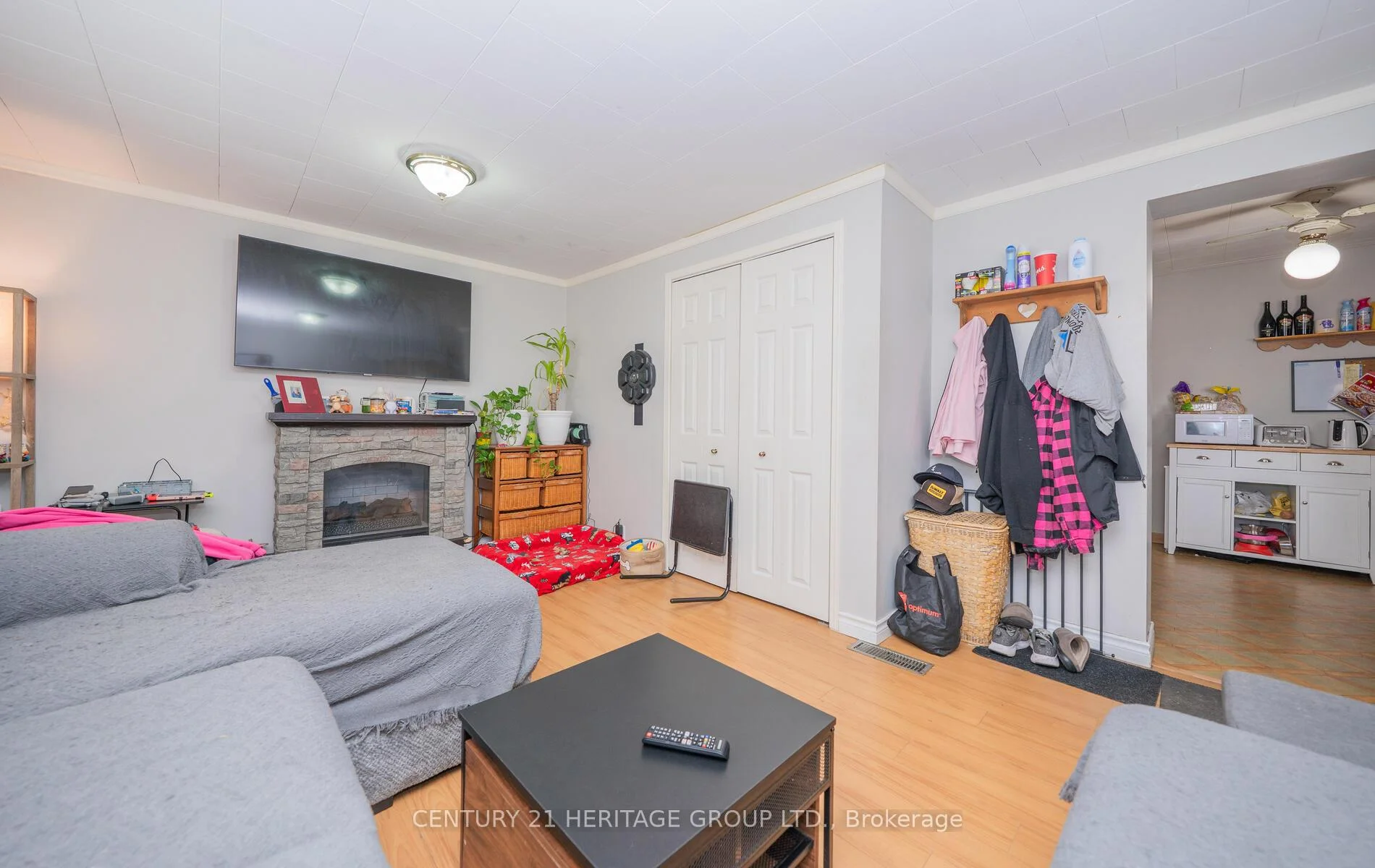 Photo 28 of 203 Hibbert Avenue, Oshawa, Vanier — HOMEH