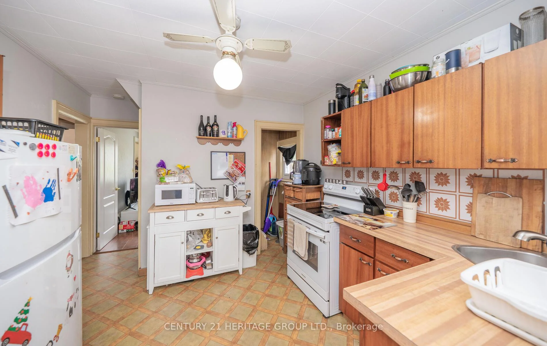 Photo 32 of 203 Hibbert Avenue, Oshawa, Vanier — HOMEH