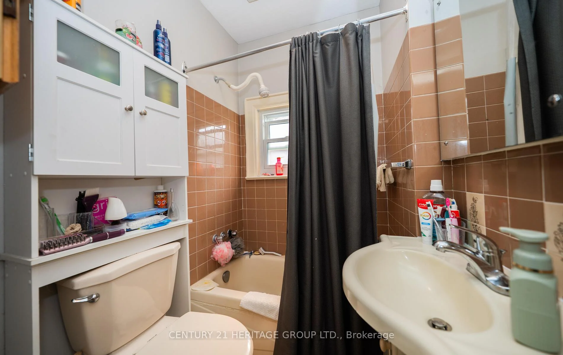 Photo 46 of 203 Hibbert Avenue, Oshawa, Vanier — HOMEH