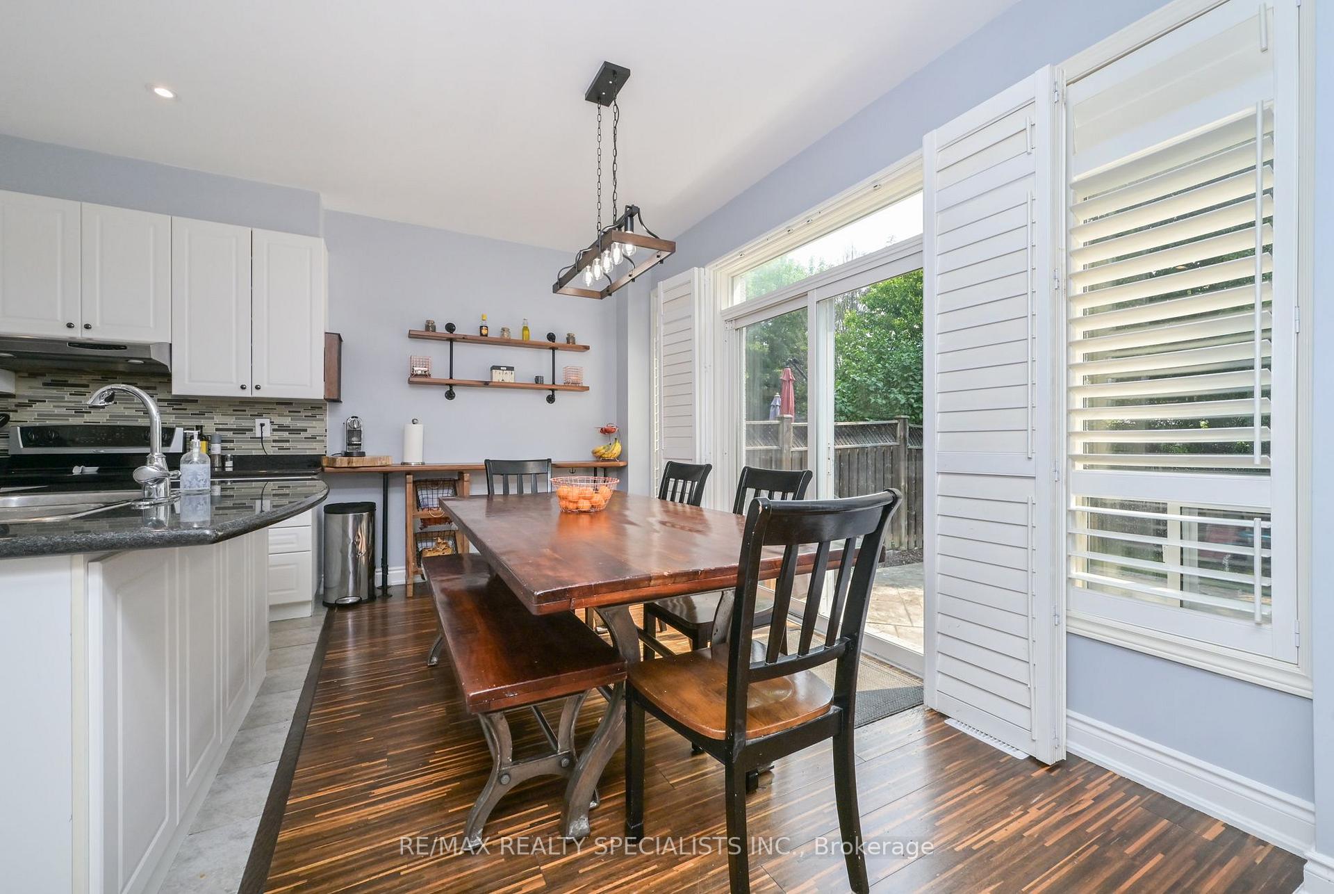 Photo 7 of 5424 Greer Drive, Burlington, Orchard — HOMEH