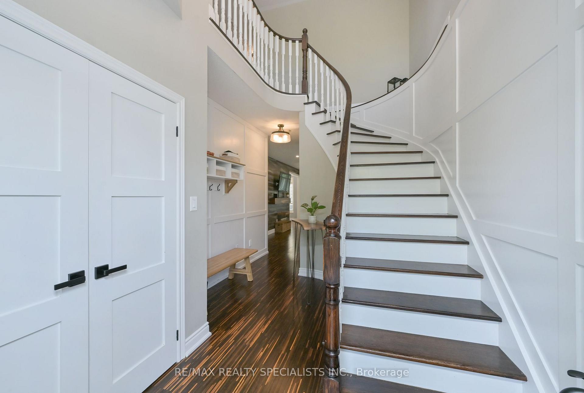 Photo 15 of 5424 Greer Drive, Burlington, Orchard — HOMEH
