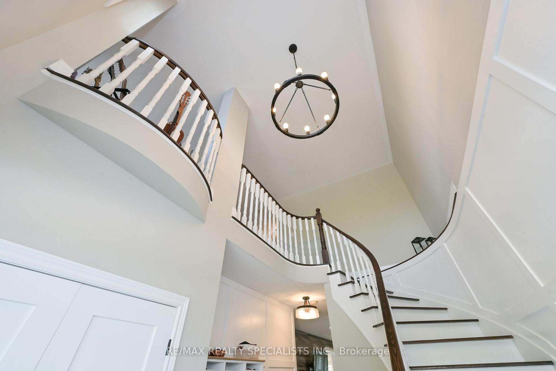 Photo 16 of 5424 Greer Drive, Burlington, Orchard — HOMEH