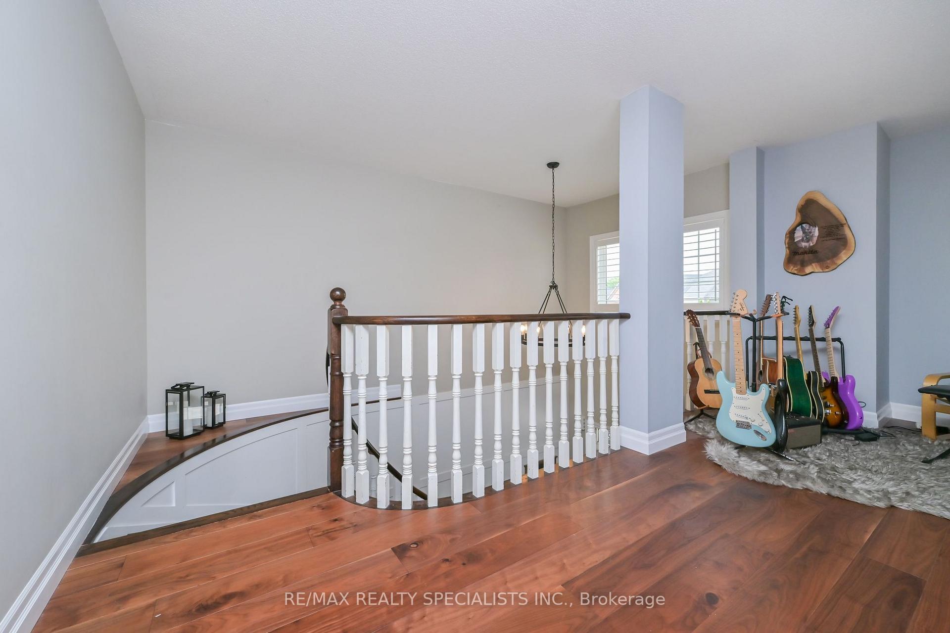 Photo 17 of 5424 Greer Drive, Burlington, Orchard — HOMEH