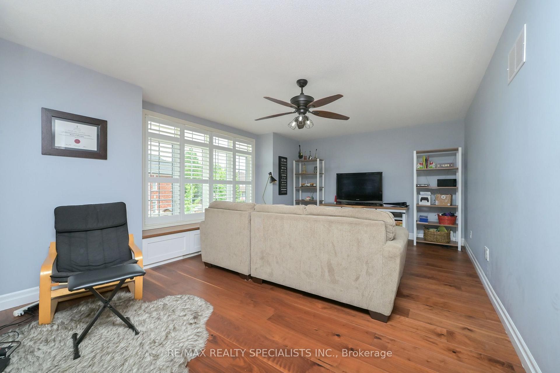 Photo 18 of 5424 Greer Drive, Burlington, Orchard — HOMEH