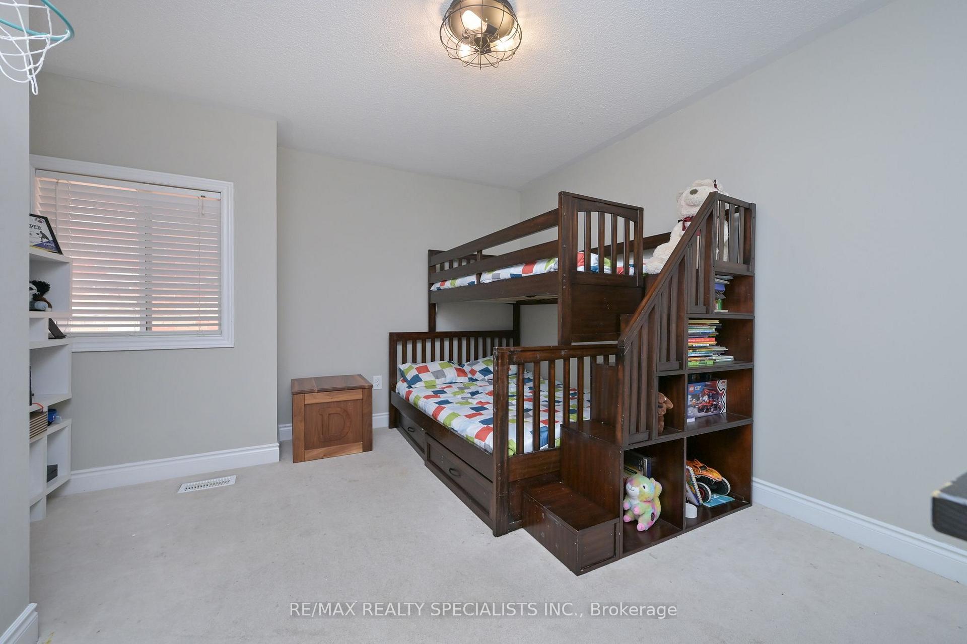 Photo 25 of 5424 Greer Drive, Burlington, Orchard — HOMEH