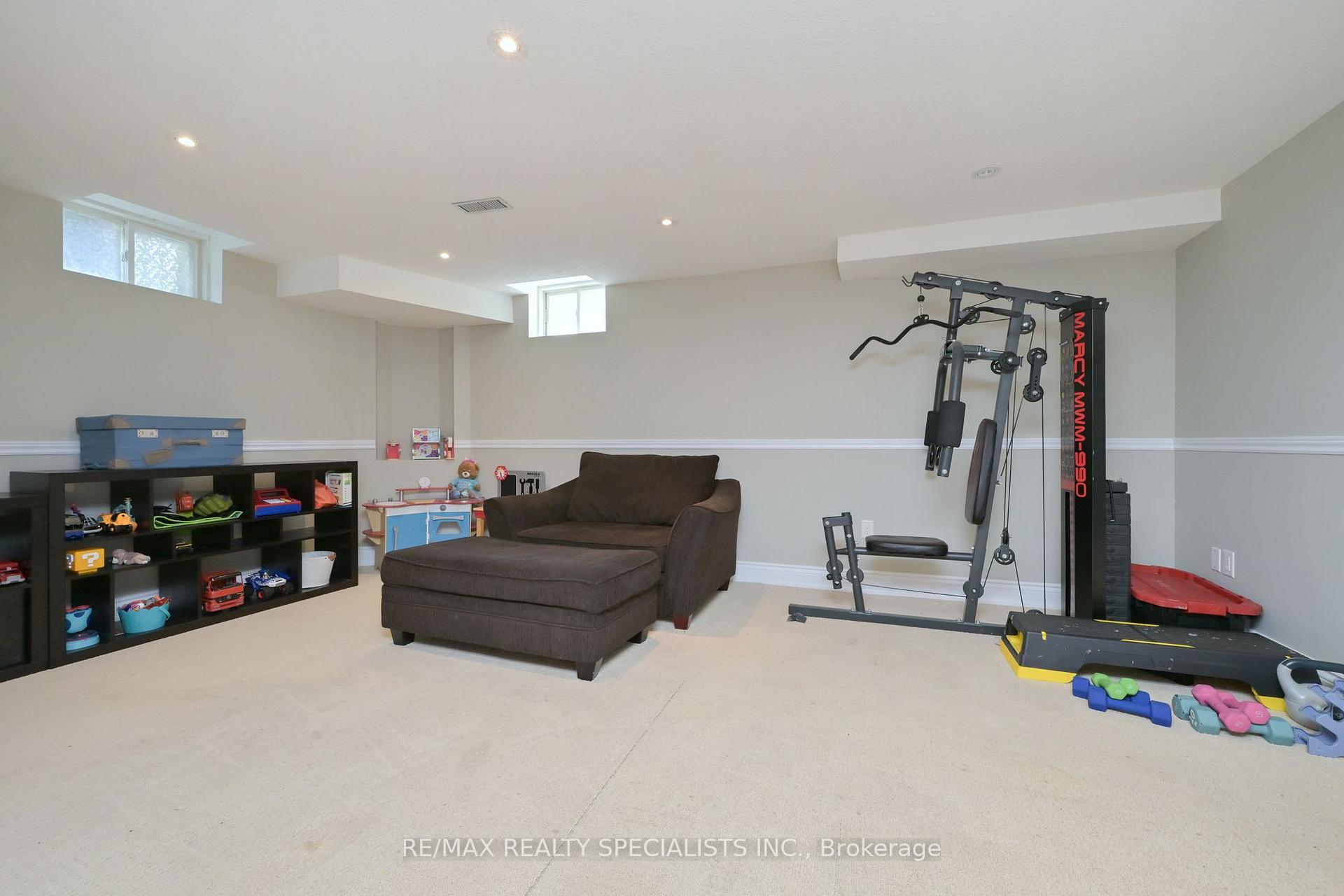 Photo 29 of 5424 Greer Drive, Burlington, Orchard — HOMEH