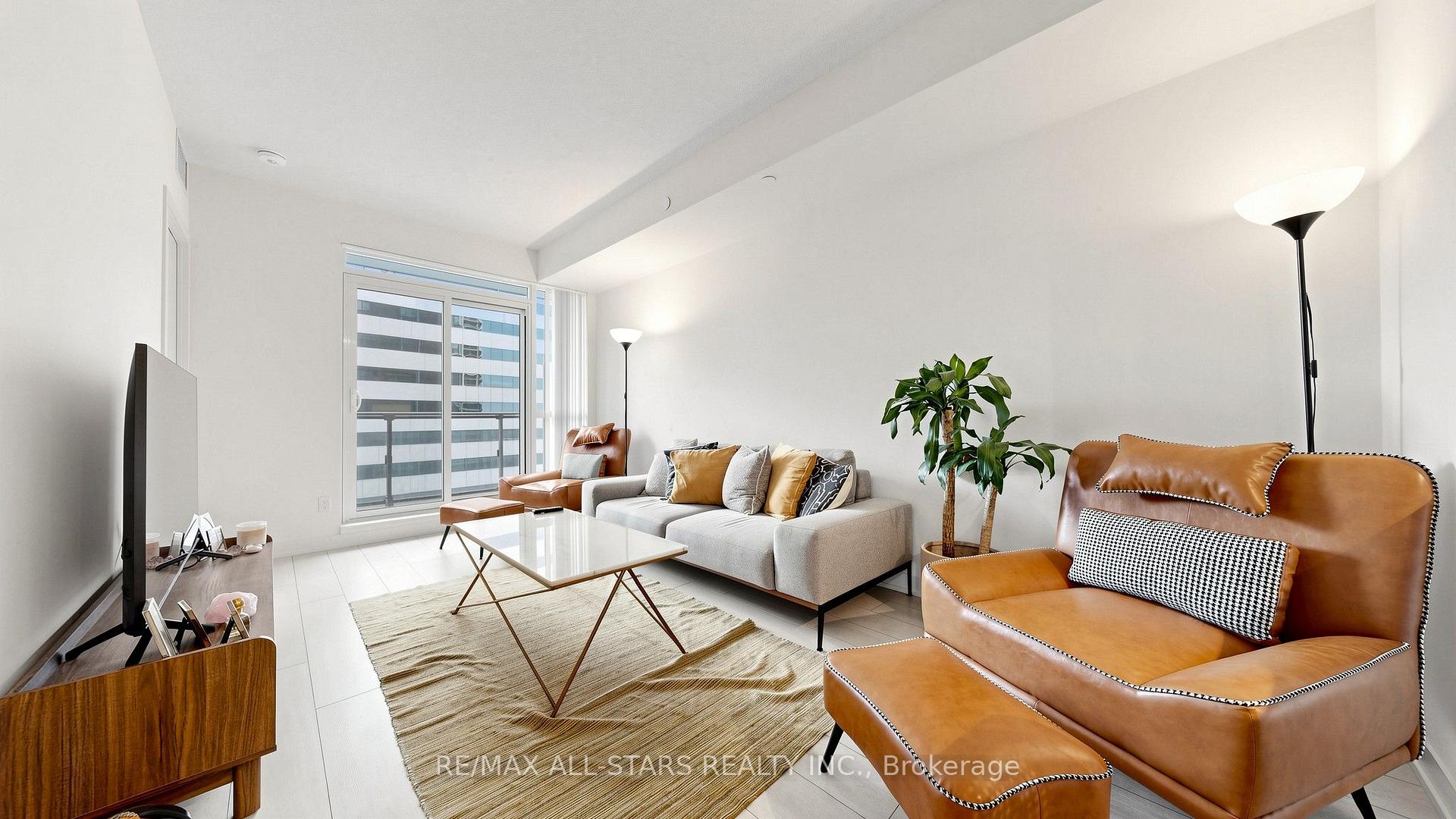 Photo 10 of Unit 1609, 4955 Yonge Street, North York, Willowdale East — HOMEH