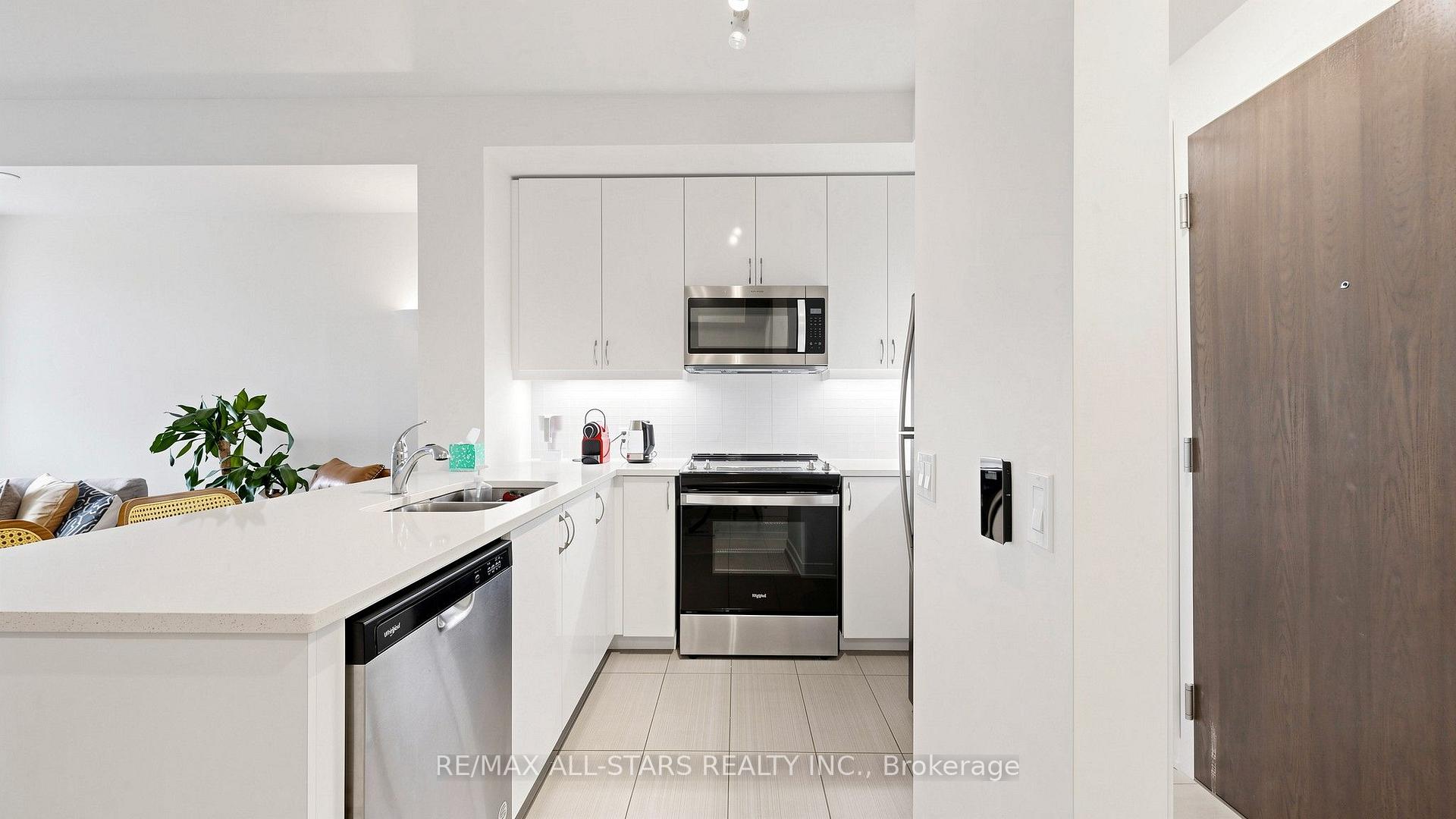 Photo 15 of Unit 1609, 4955 Yonge Street, North York, Willowdale East — HOMEH