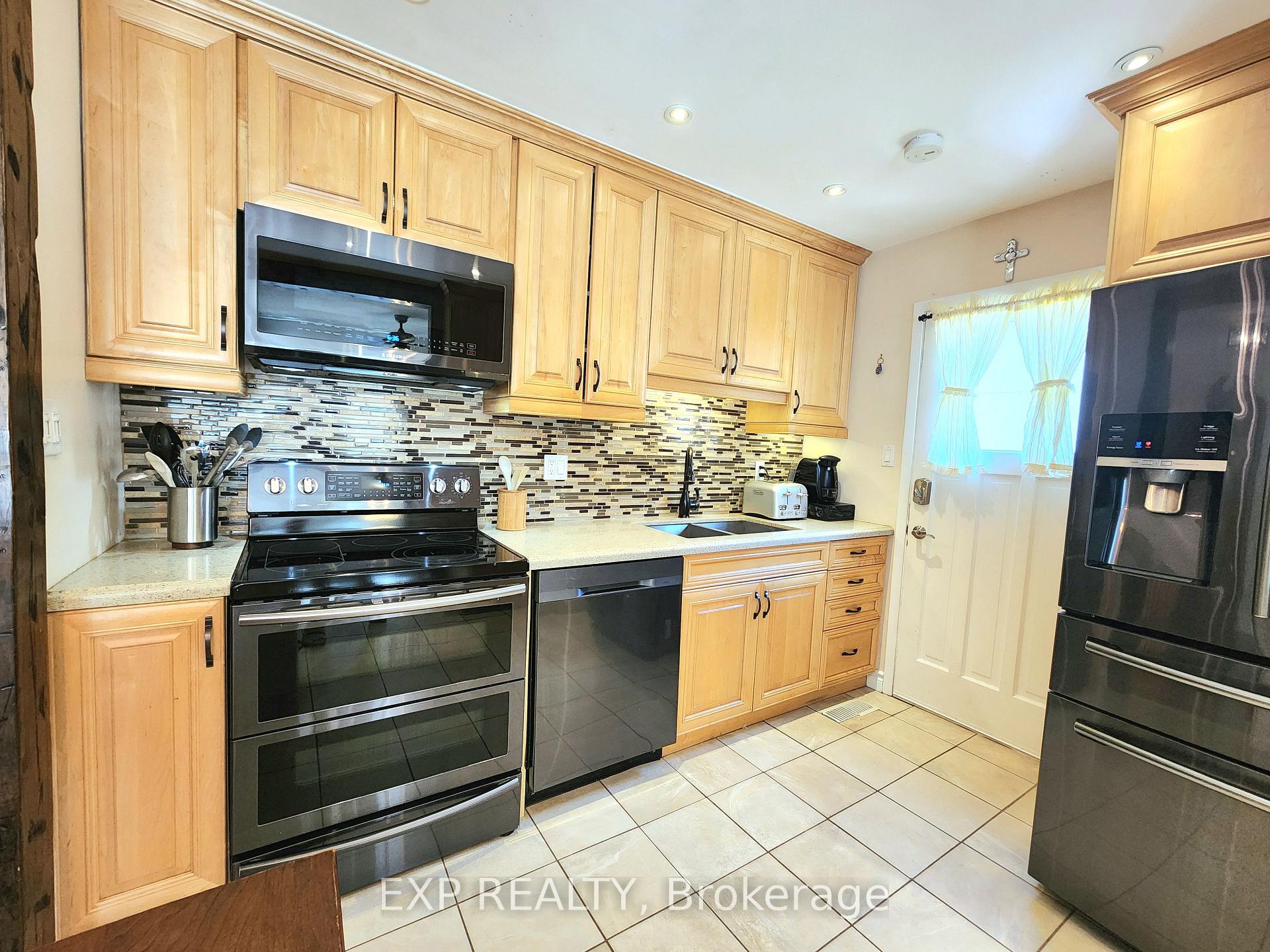 Photo 12 of 2832 Windwood Drive, Mississauga, Meadowvale — HOMEH
