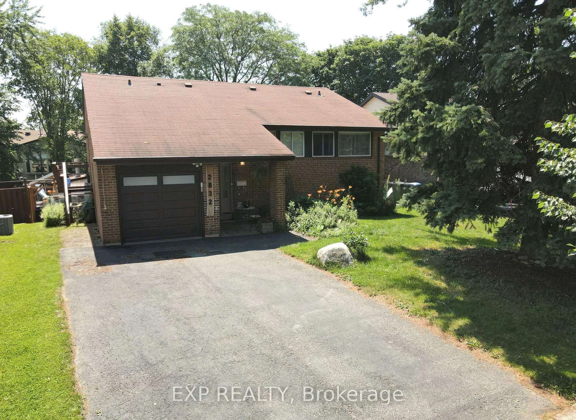 Photo 3 of 2832 Windwood Drive, Mississauga, Meadowvale — HOMEH