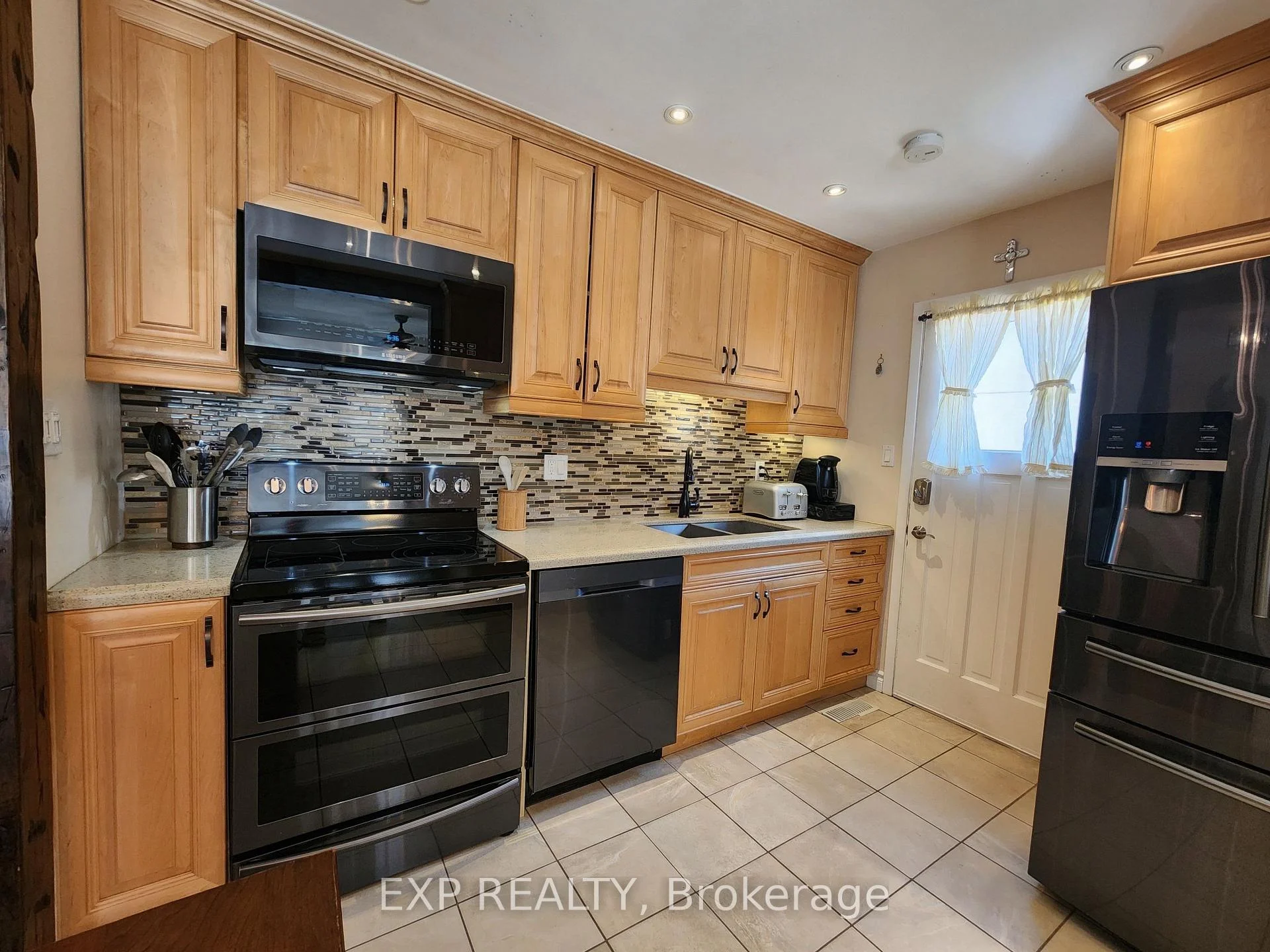 Photo 13 of 2832 Windwood Drive, Mississauga, Meadowvale — HOMEH