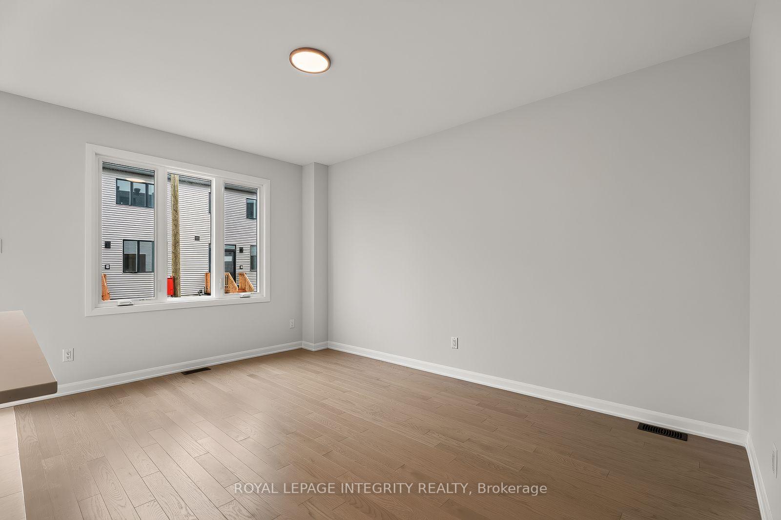 Photo 12 of 740 Tadpole Crescent, Ottawa, Barrhaven - Half Moon Bay — HOMEH