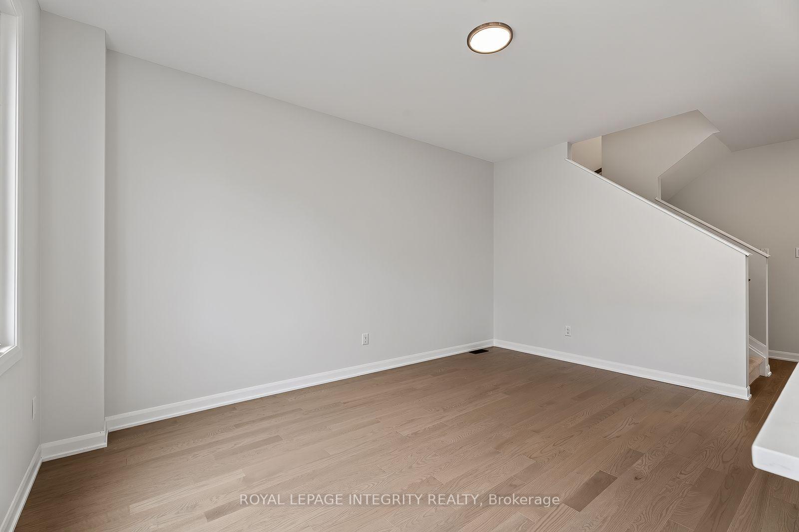 Photo 16 of 740 Tadpole Crescent, Ottawa, Barrhaven - Half Moon Bay — HOMEH