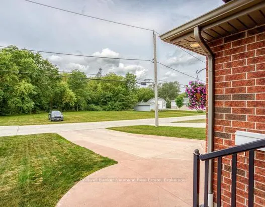 Photo 19 of 380 Brunswick Street E, Minto — HOMEH