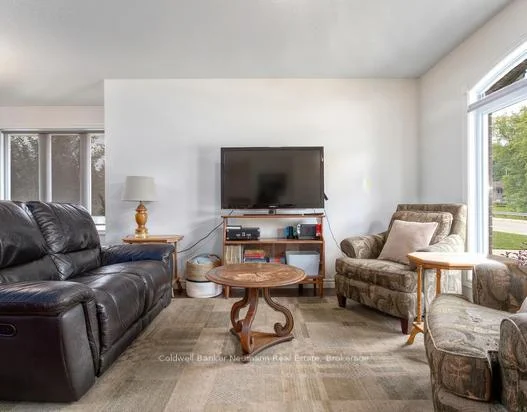 Photo 37 of 380 Brunswick Street E, Minto — HOMEH