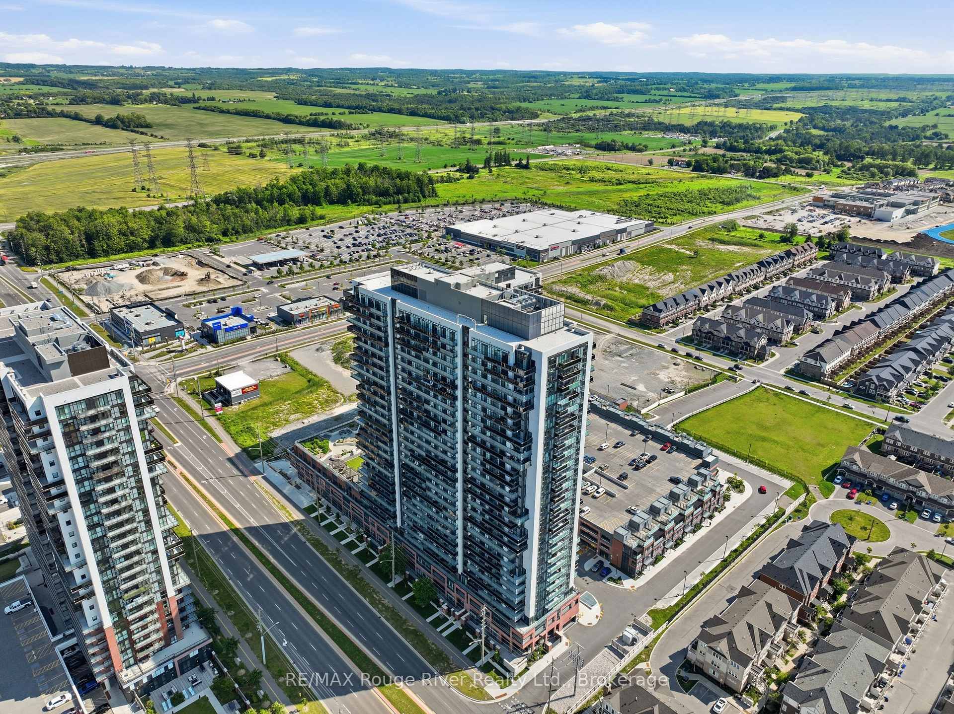 Photo of Unit 2321, 2545 Simcoe Street N