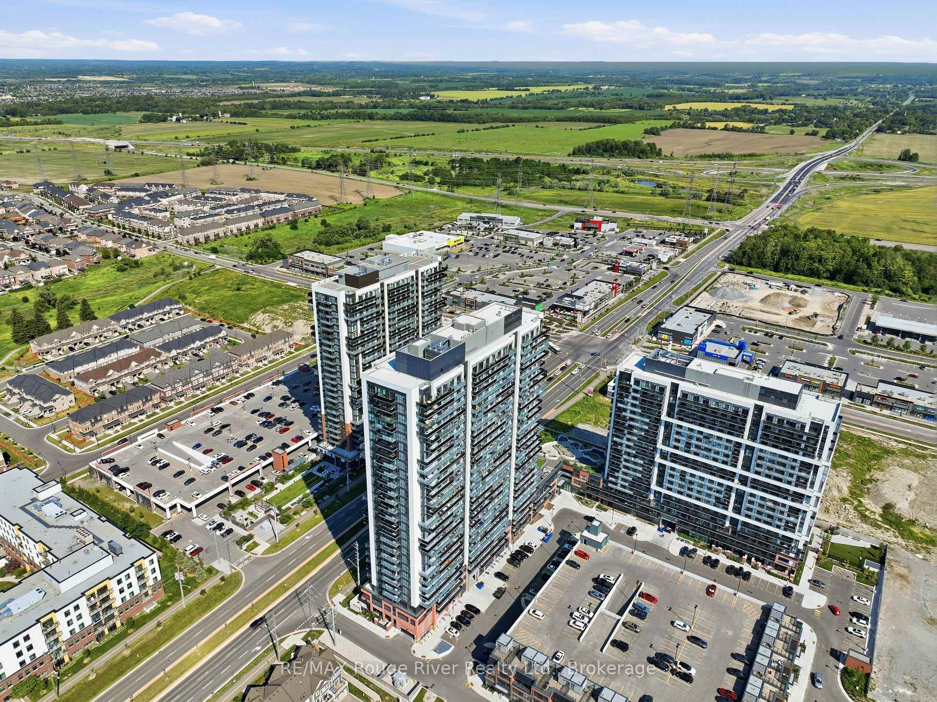 Photo 2 of Unit 2321, 2545 Simcoe Street N, Oshawa, Windfields — HOMEH