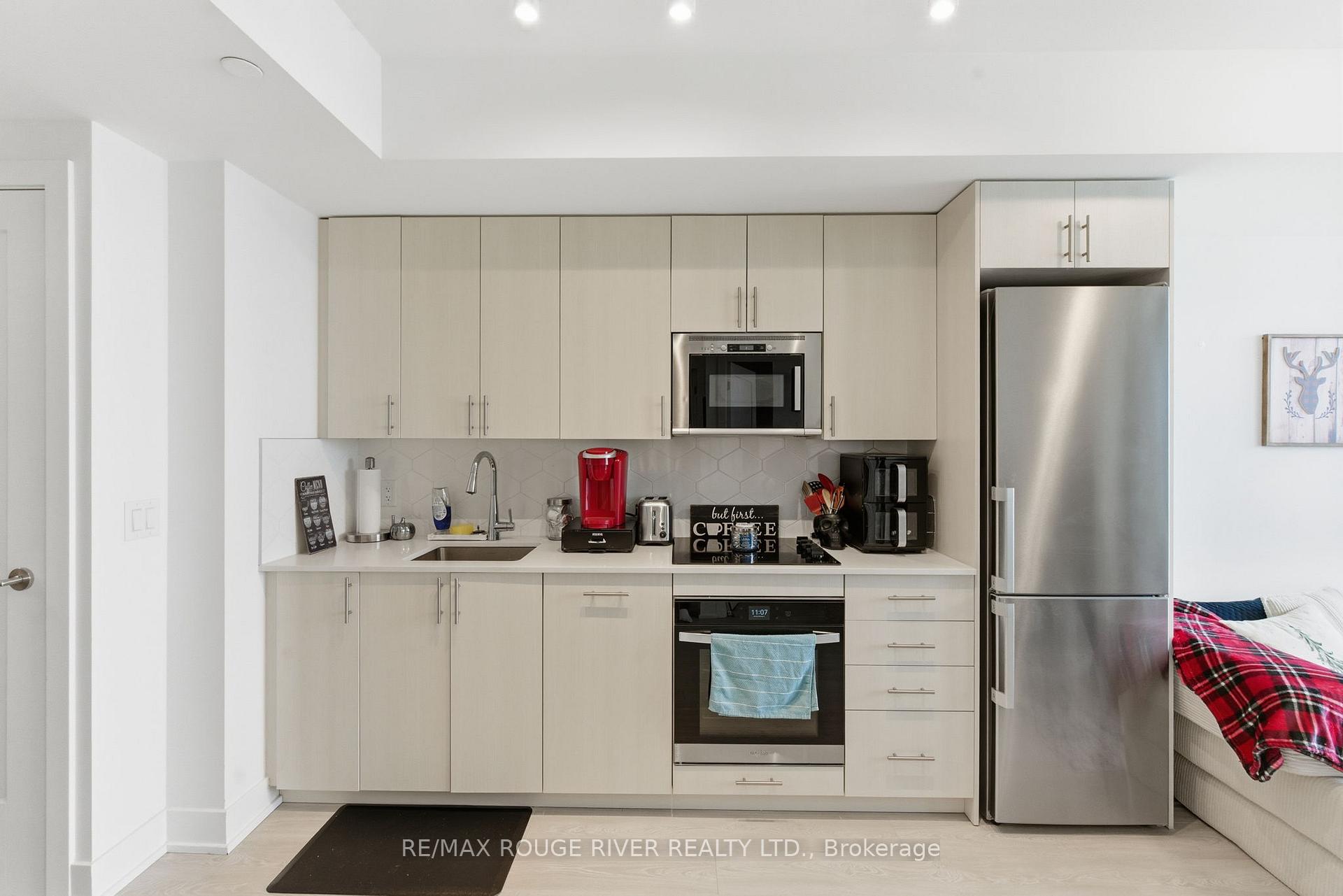Photo 10 of Unit 2321, 2545 Simcoe Street N, Oshawa, Windfields — HOMEH