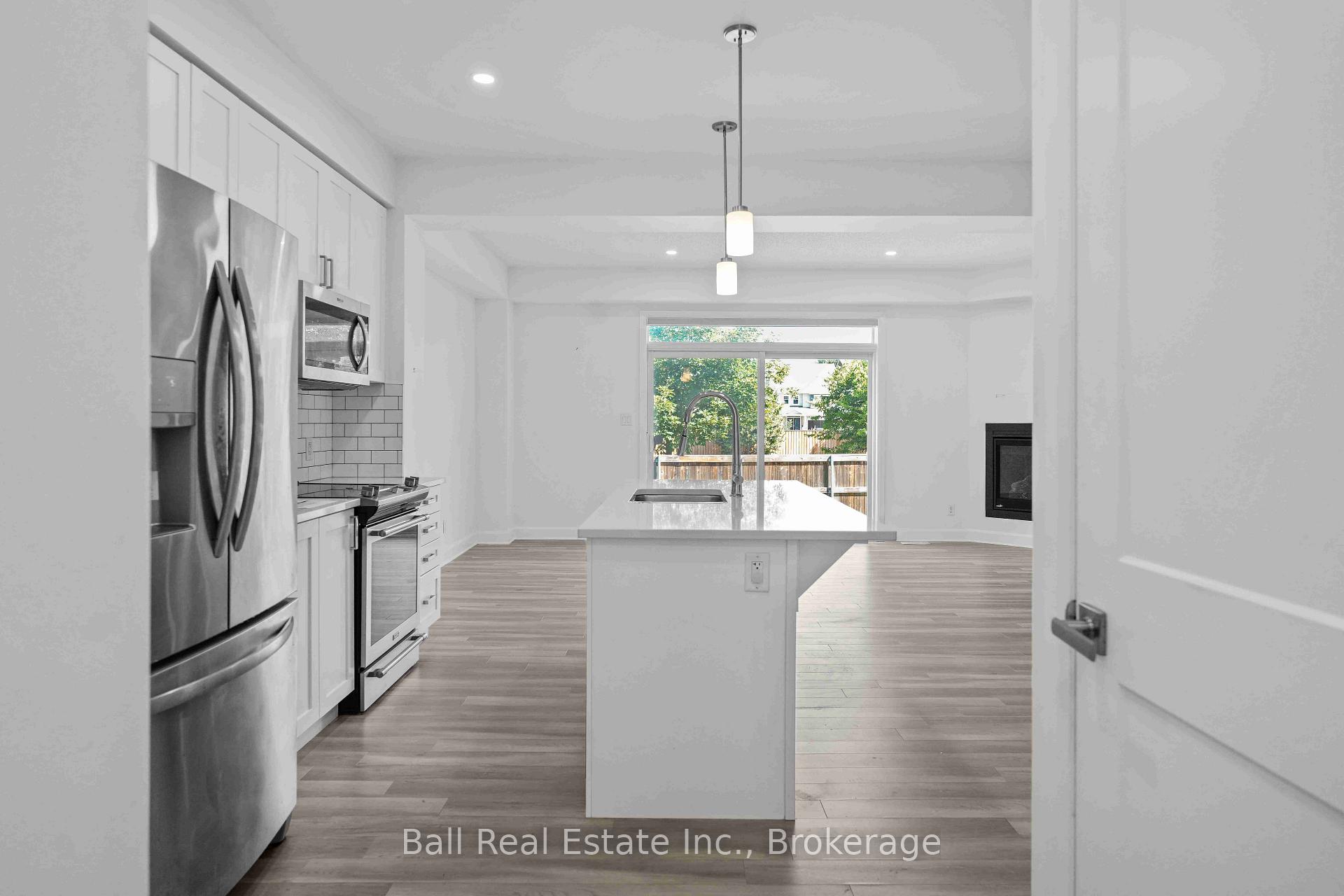 Photo 12 of 1534 Davenport Crescent, Kingston, City Northwest — HOMEH