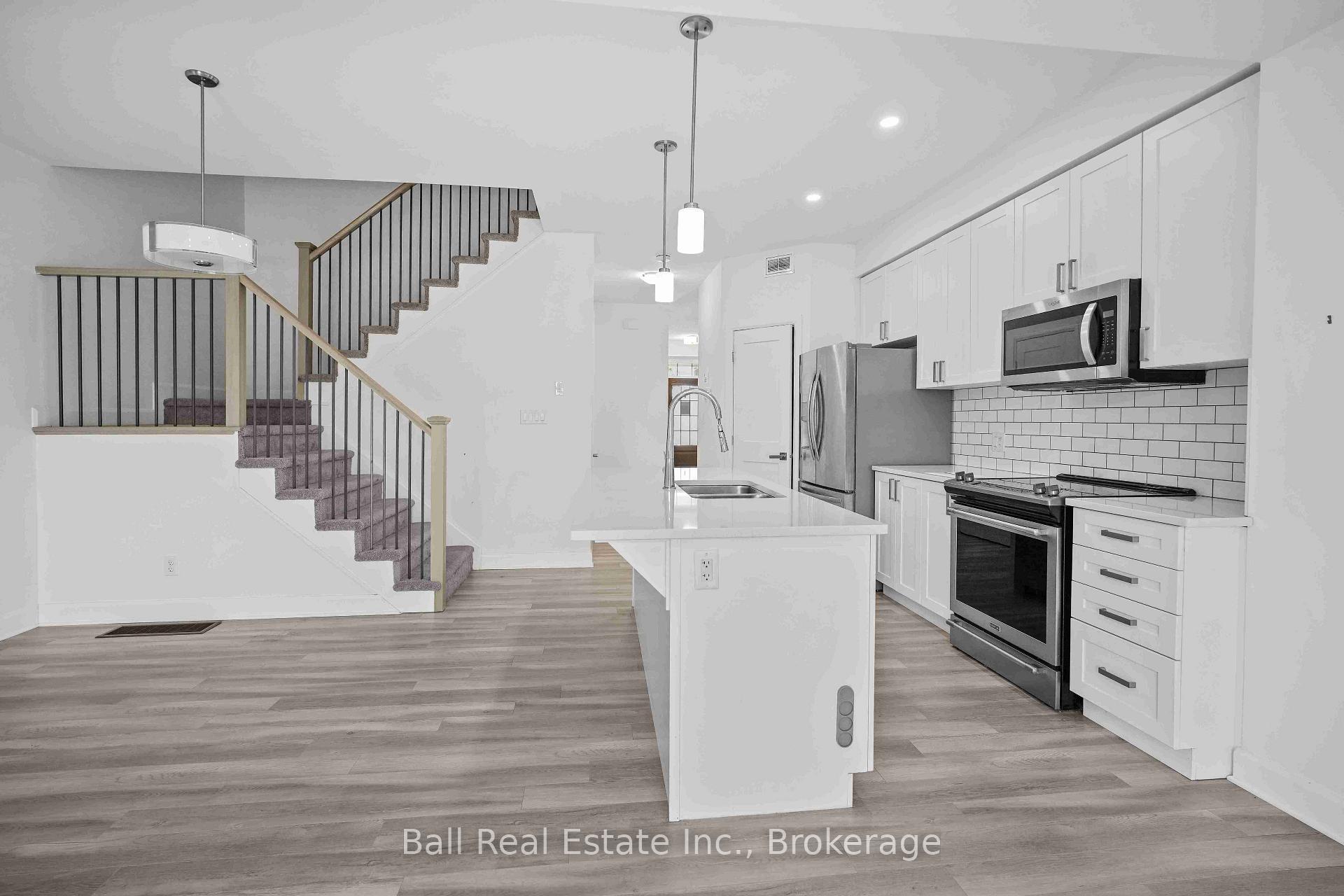 Photo 16 of 1534 Davenport Crescent, Kingston, City Northwest — HOMEH