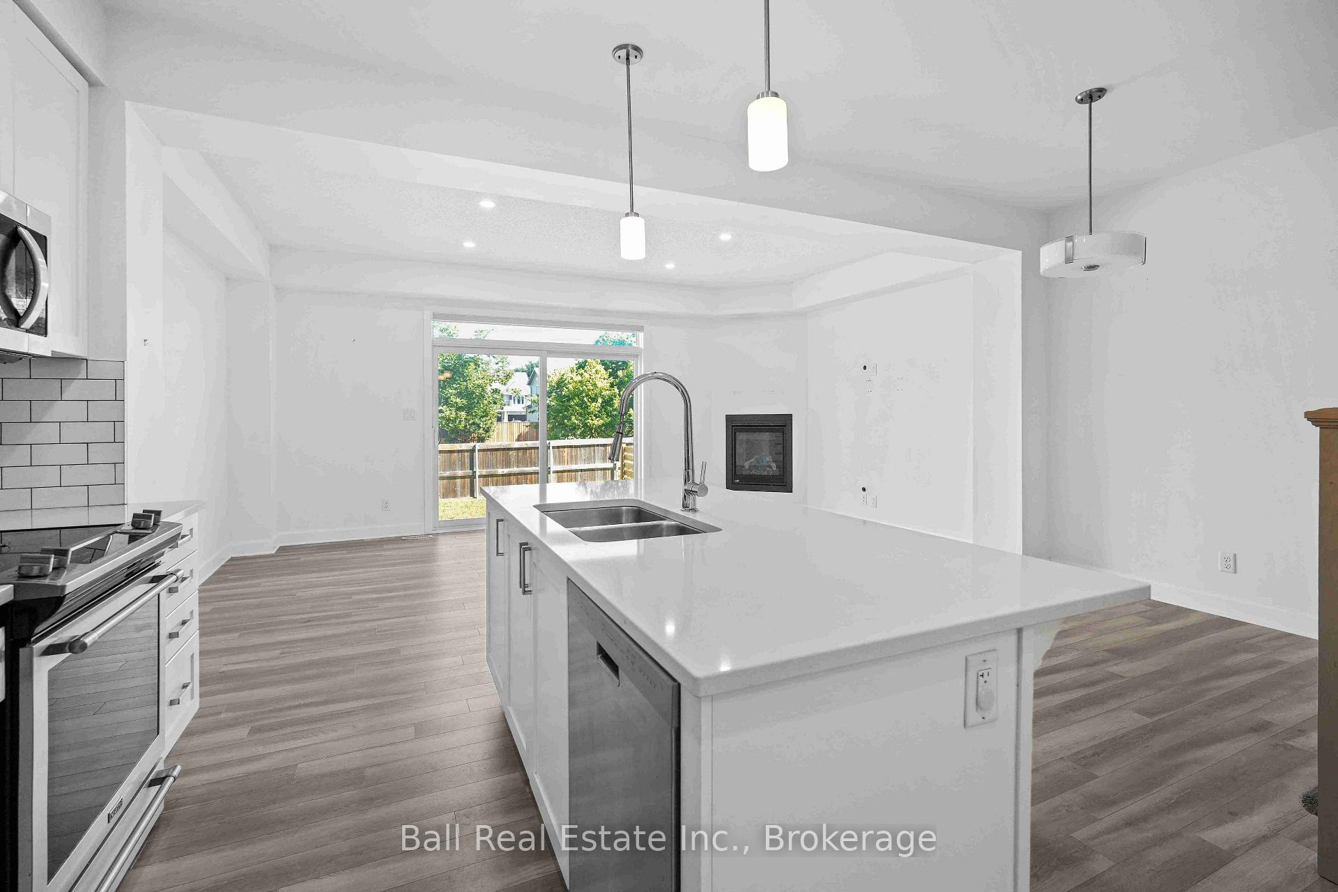 Photo 18 of 1534 Davenport Crescent, Kingston, City Northwest — HOMEH