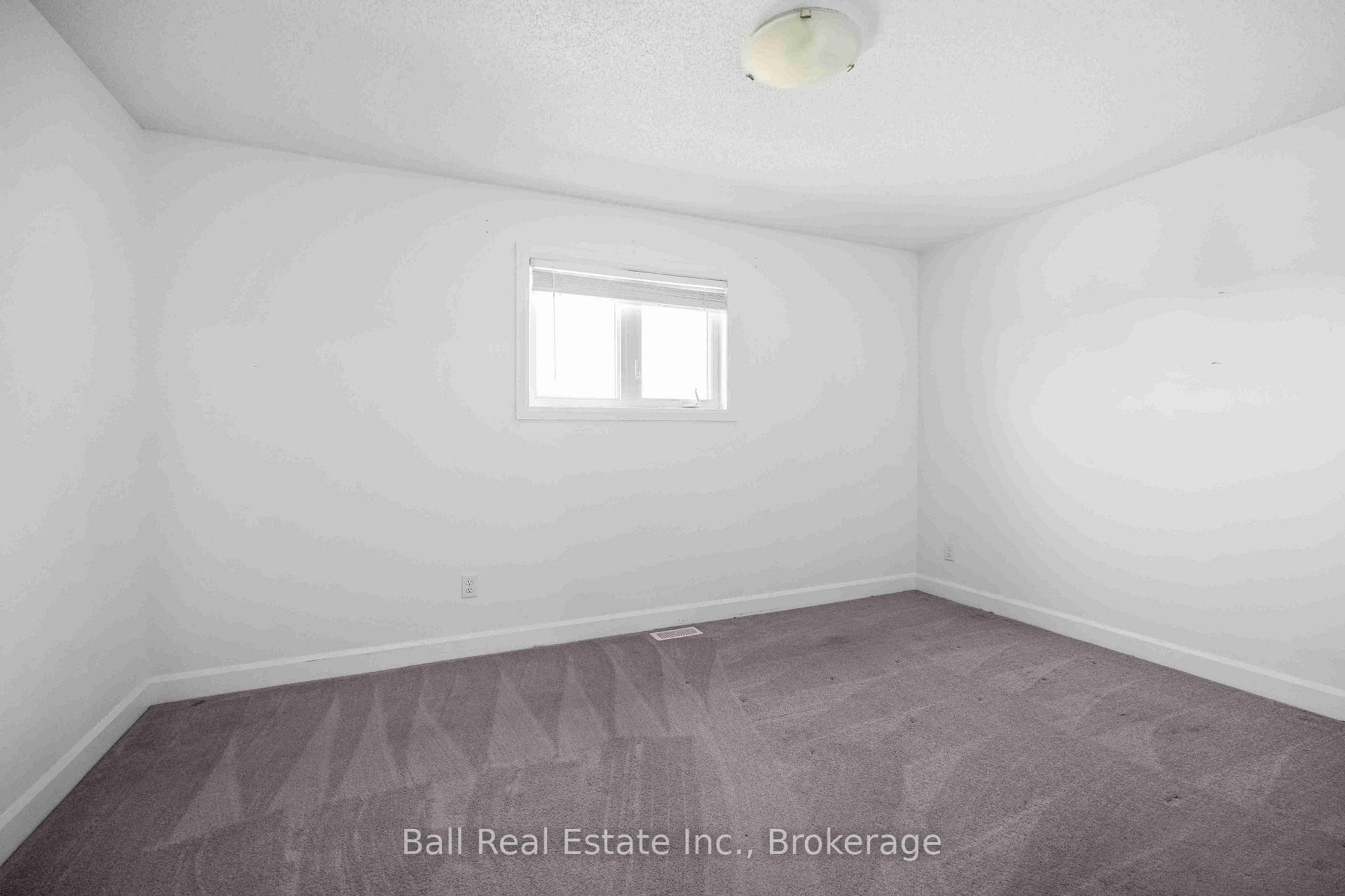 Photo 24 of 1534 Davenport Crescent, Kingston, City Northwest — HOMEH