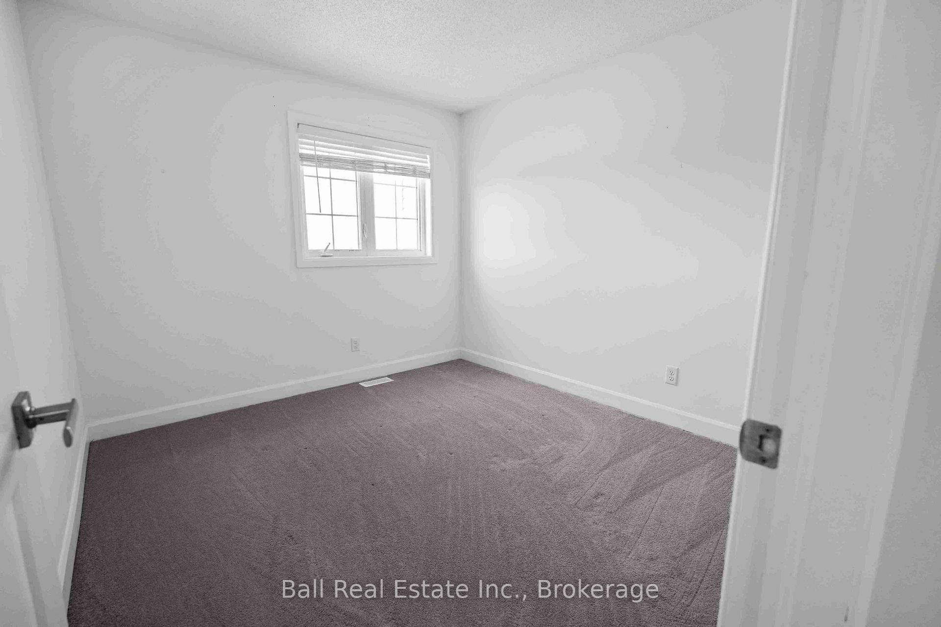 Photo 36 of 1534 Davenport Crescent, Kingston, City Northwest — HOMEH