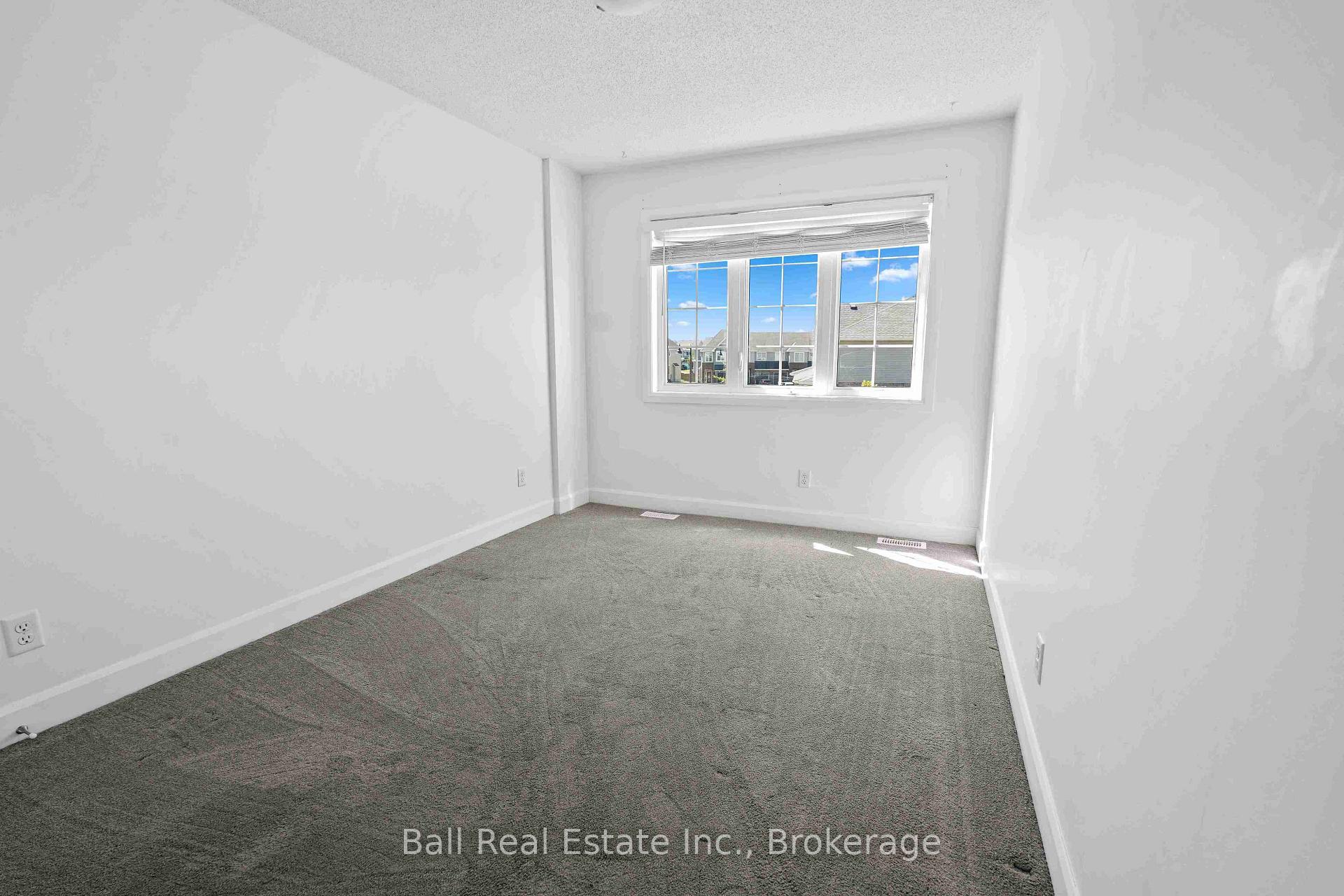 Photo 38 of 1534 Davenport Crescent, Kingston, City Northwest — HOMEH