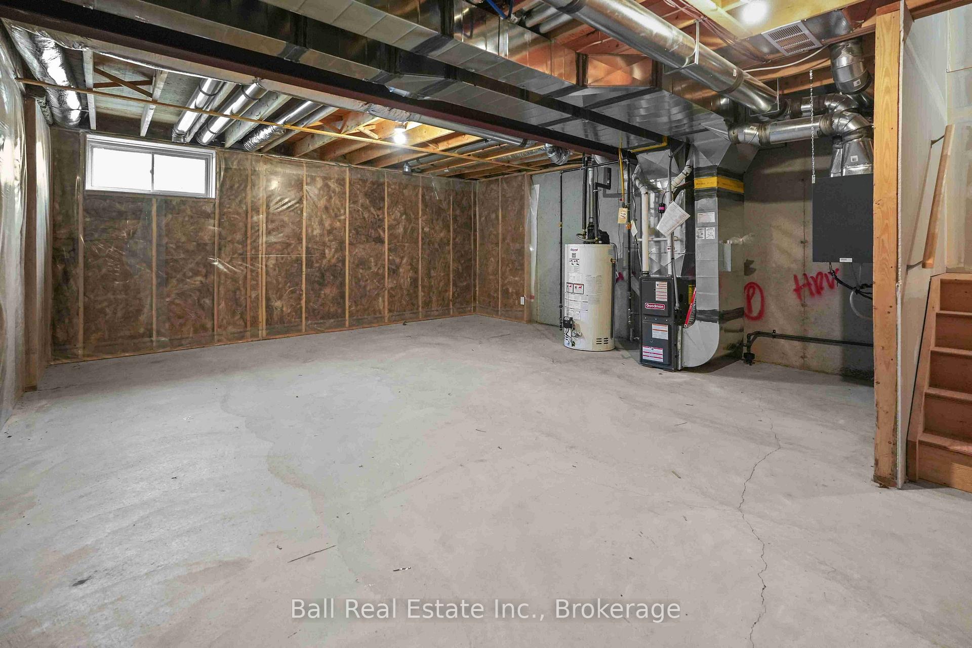 Photo 41 of 1534 Davenport Crescent, Kingston, City Northwest — HOMEH
