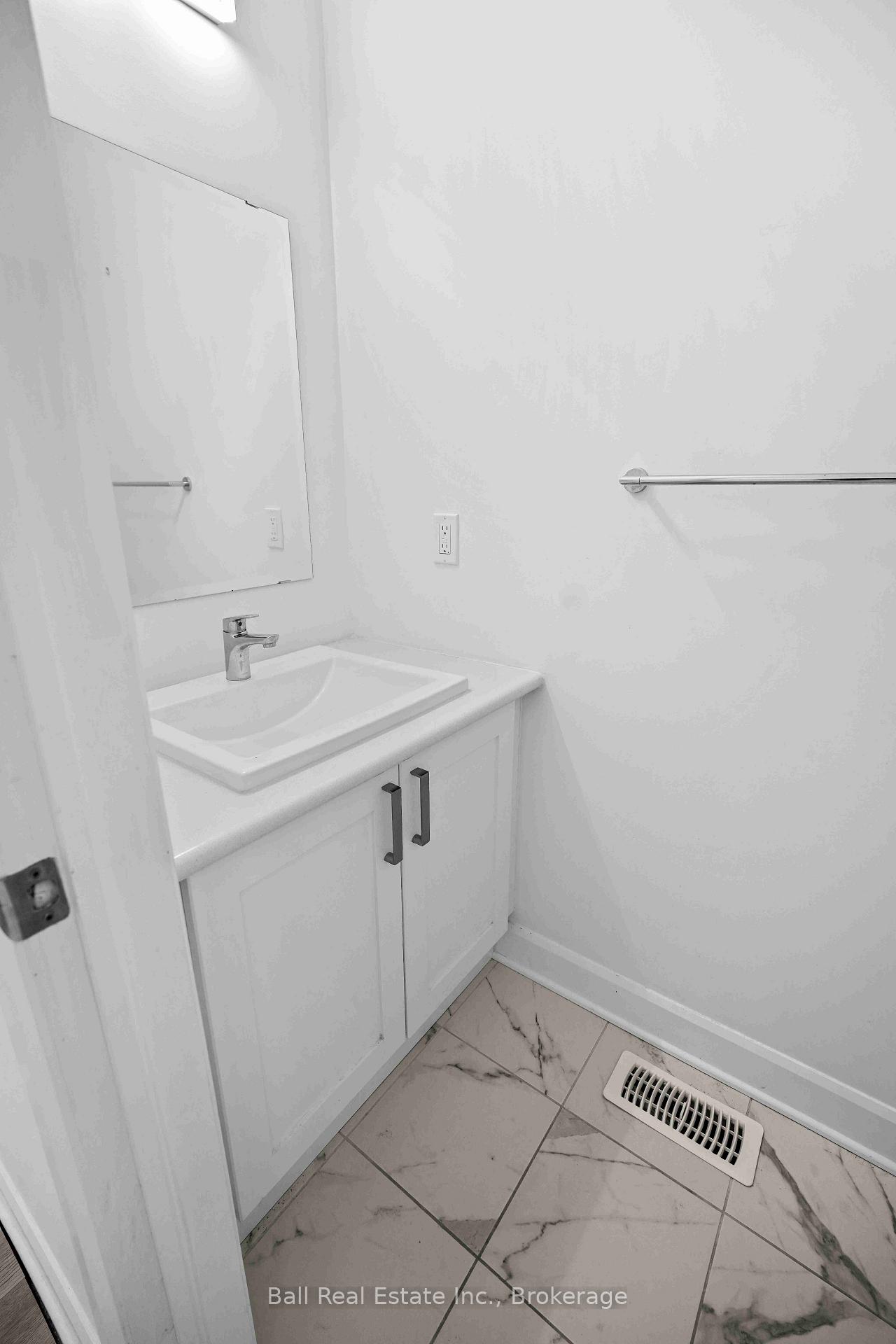 Photo 48 of 1534 Davenport Crescent, Kingston, City Northwest — HOMEH