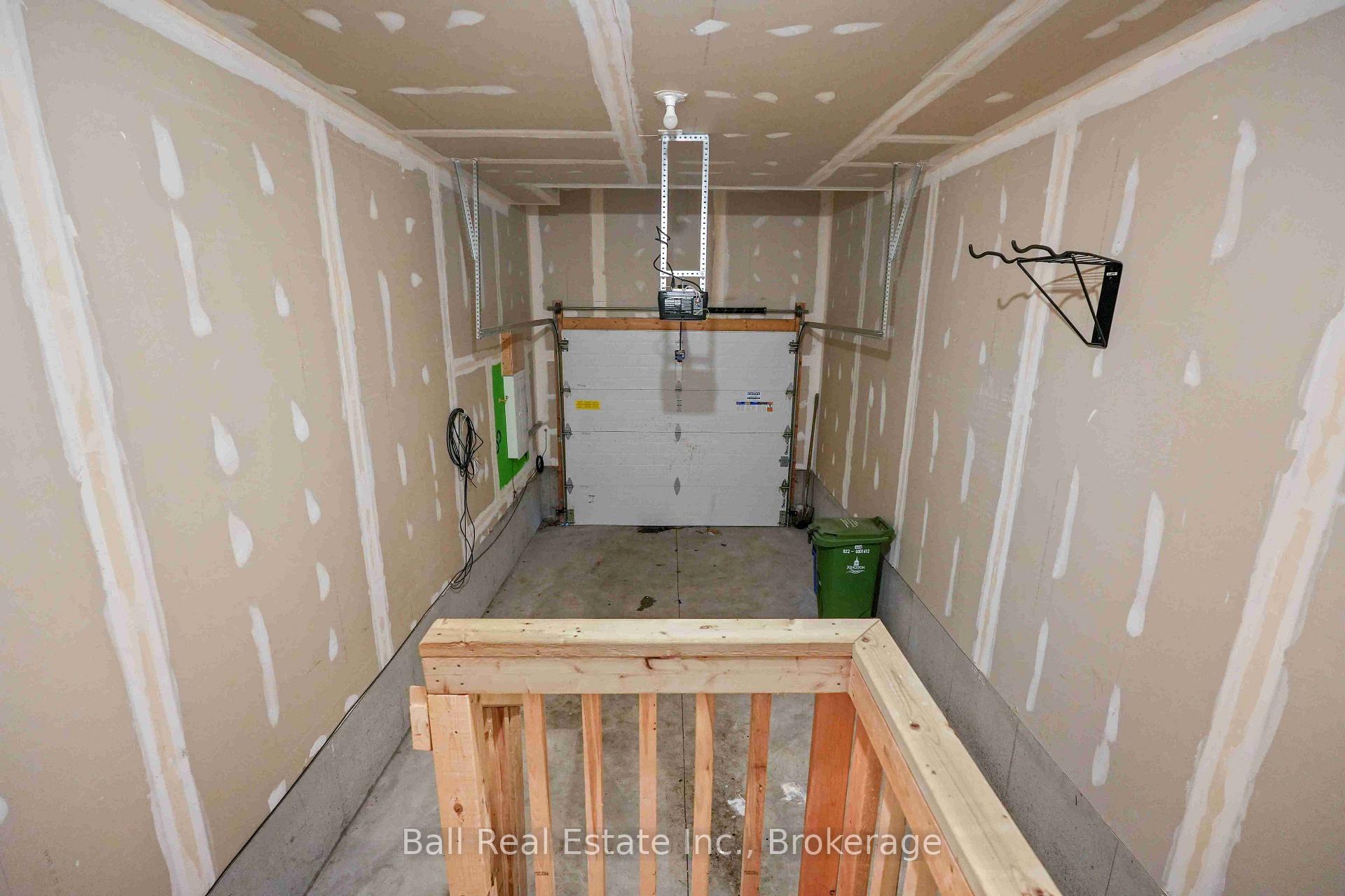 Photo 50 of 1534 Davenport Crescent, Kingston, City Northwest — HOMEH