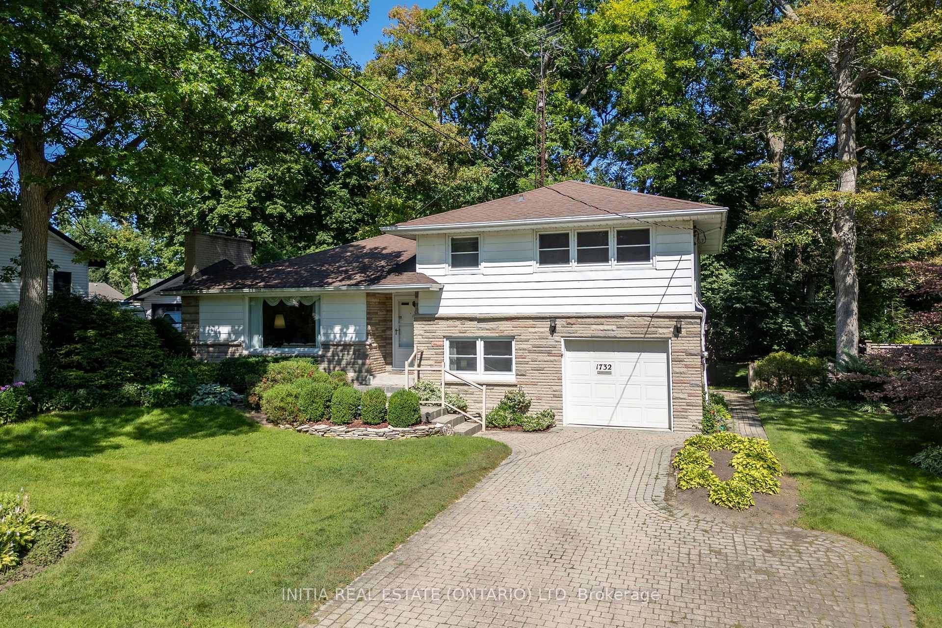 Photo 3 of 1732 Rutherglen Close, Sarnia — HOMEH