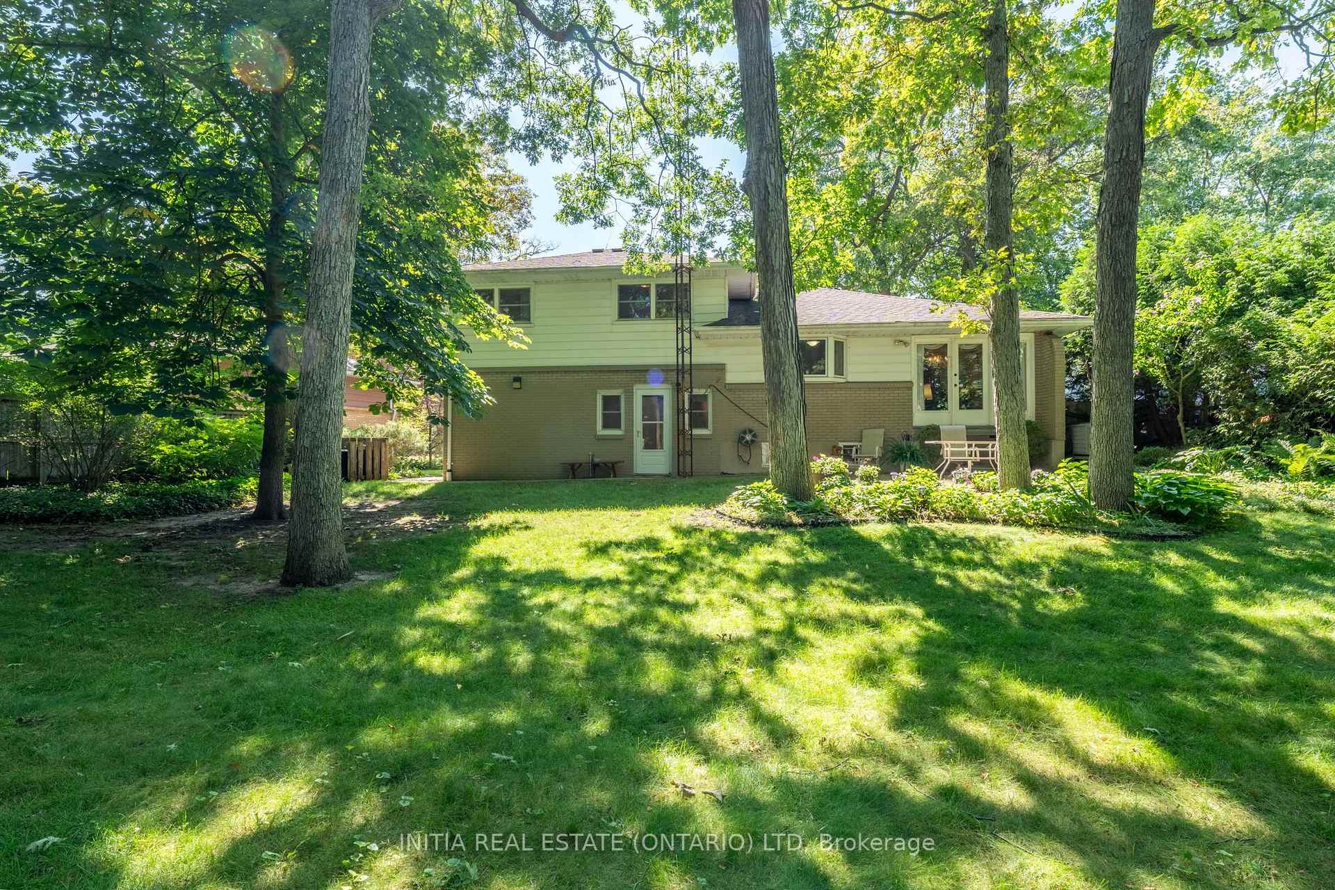 Photo 12 of 1732 Rutherglen Close, Sarnia — HOMEH