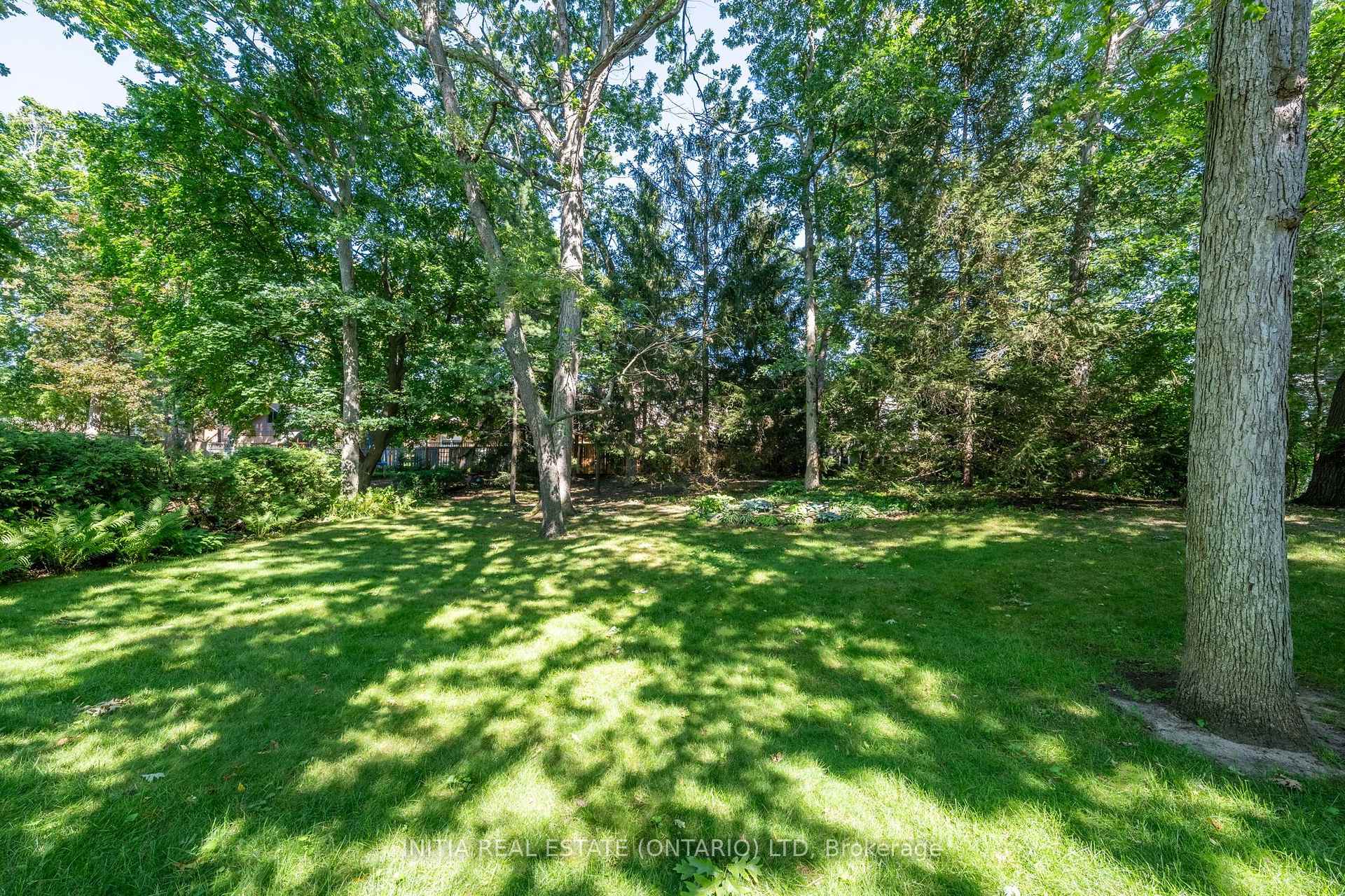 Photo 13 of 1732 Rutherglen Close, Sarnia — HOMEH