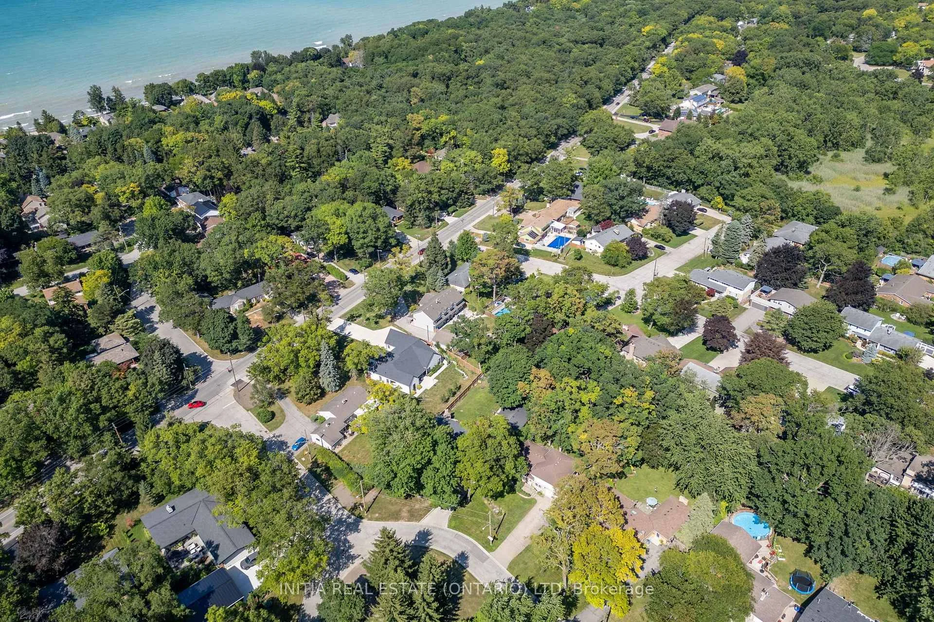 Photo 17 of 1732 Rutherglen Close, Sarnia — HOMEH