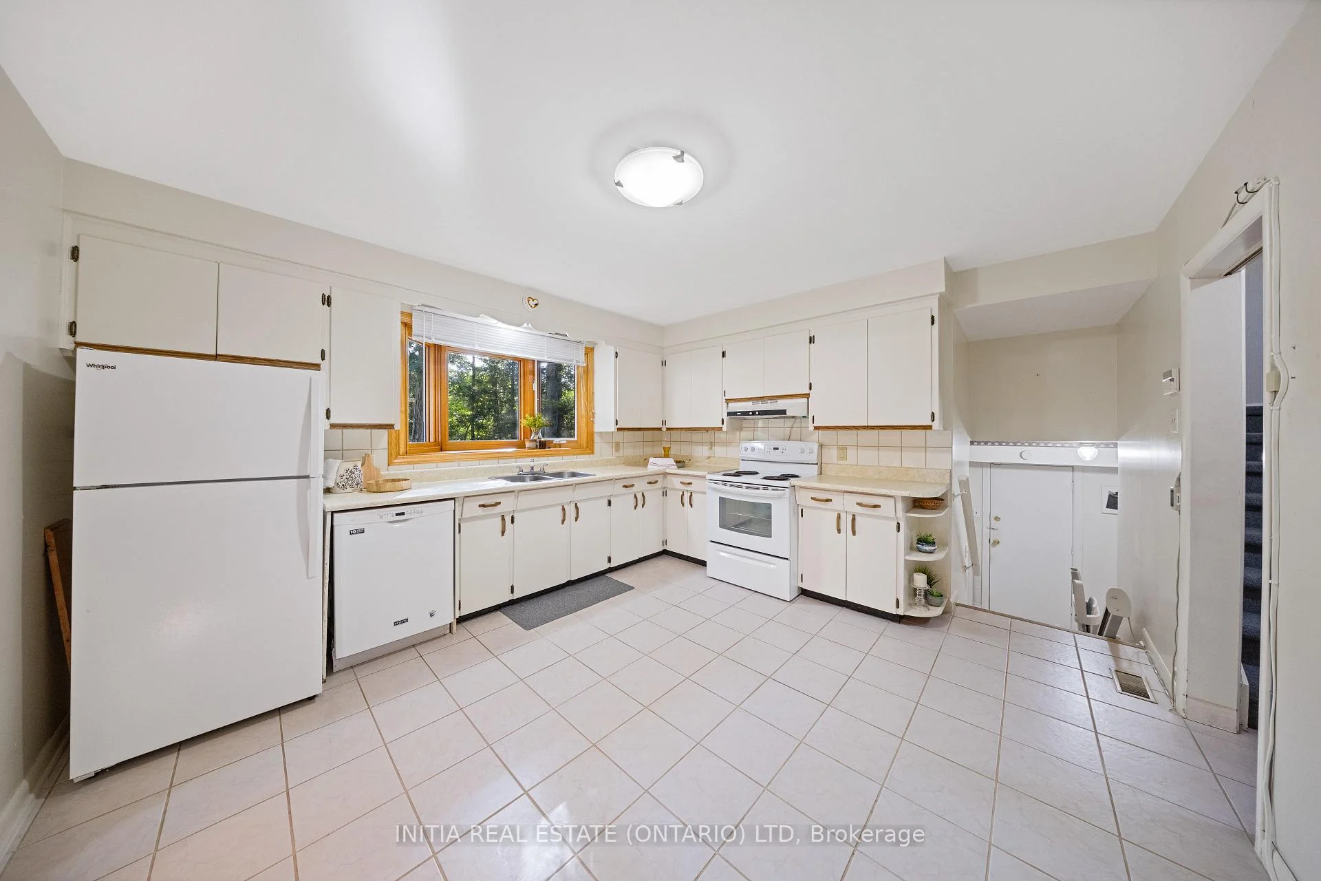 Photo 31 of 1732 Rutherglen Close, Sarnia — HOMEH