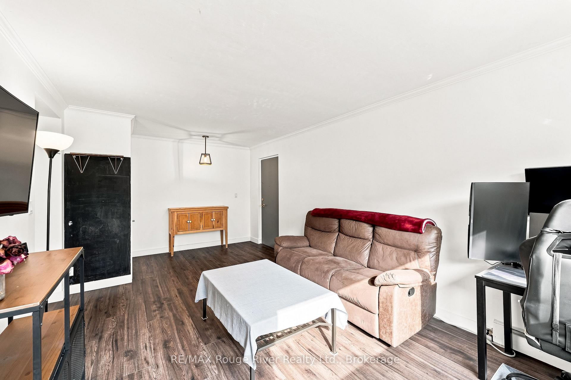 Photo 6 of Unit 3, 242 D'arcy Street, Cobourg — HOMEH
