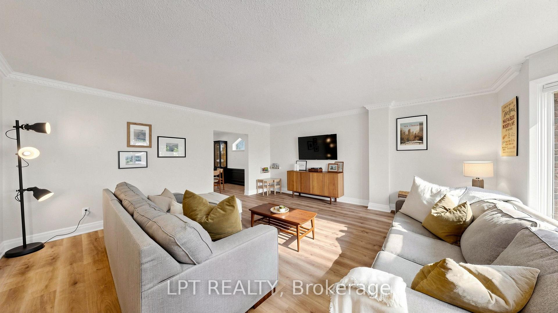 Photo 13 of 70 Roberts Crescent, Brampton, Brampton East — HOMEH