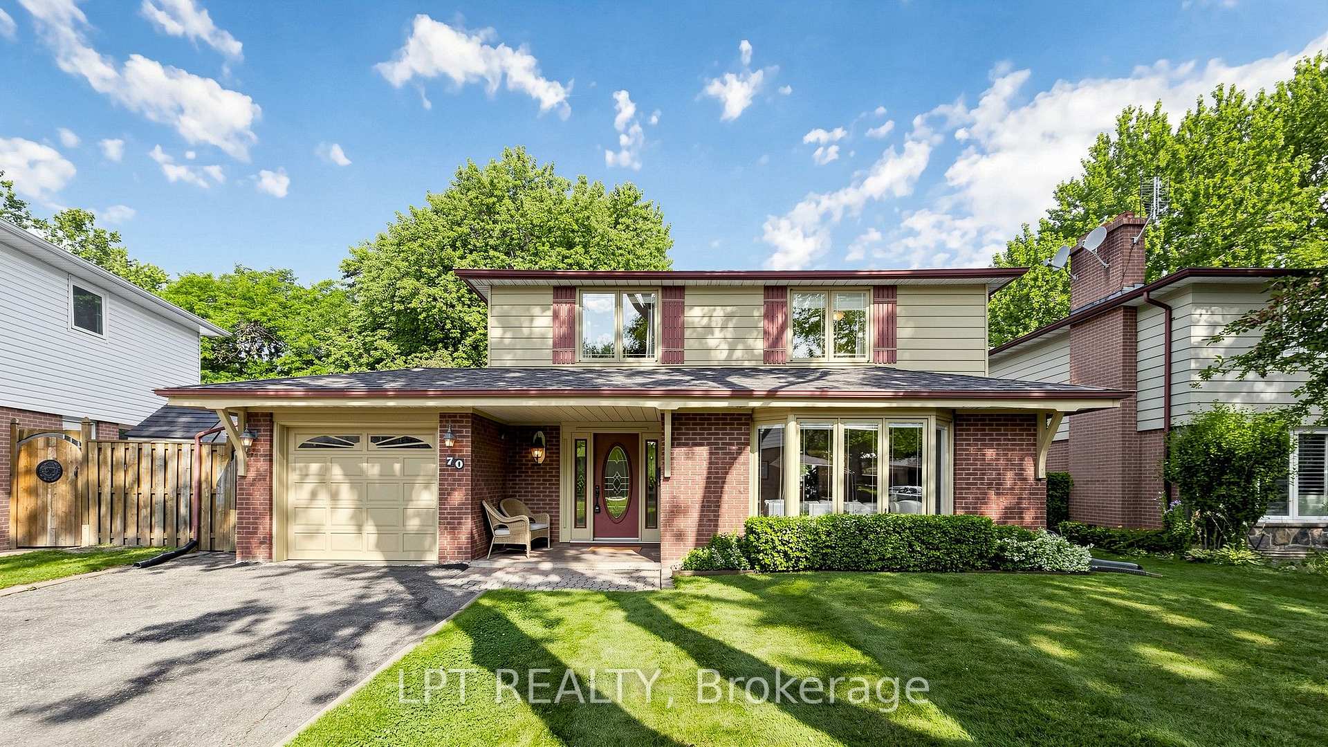 Photo 7 of 70 Roberts Crescent, Brampton, Brampton East — HOMEH