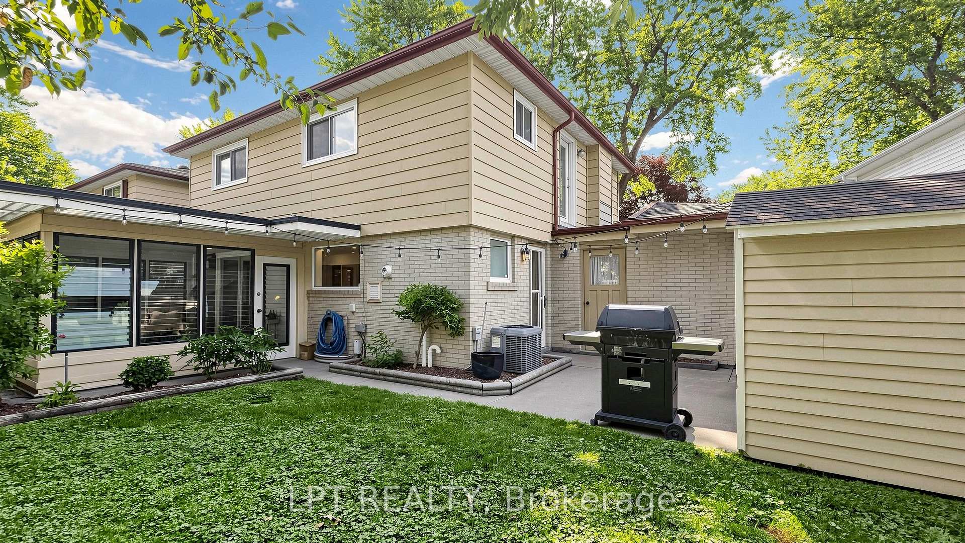 Photo 29 of 70 Roberts Crescent, Brampton, Brampton East — HOMEH