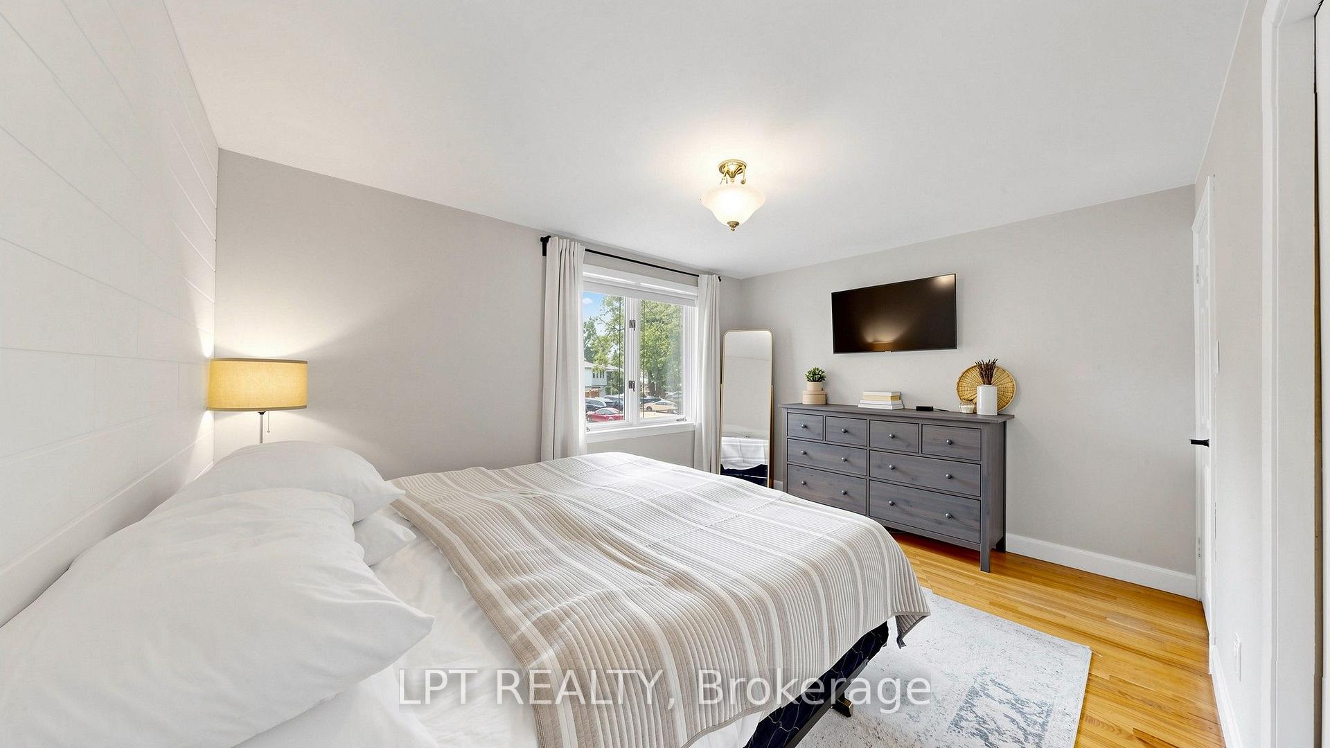 Photo 32 of 70 Roberts Crescent, Brampton, Brampton East — HOMEH