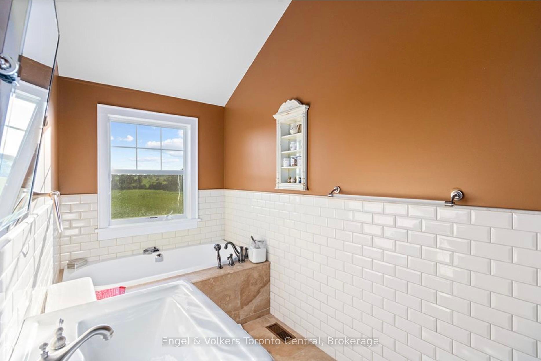 Photo 22 of 385073 4th Conc A Road, Grey Highlands — HOMEH